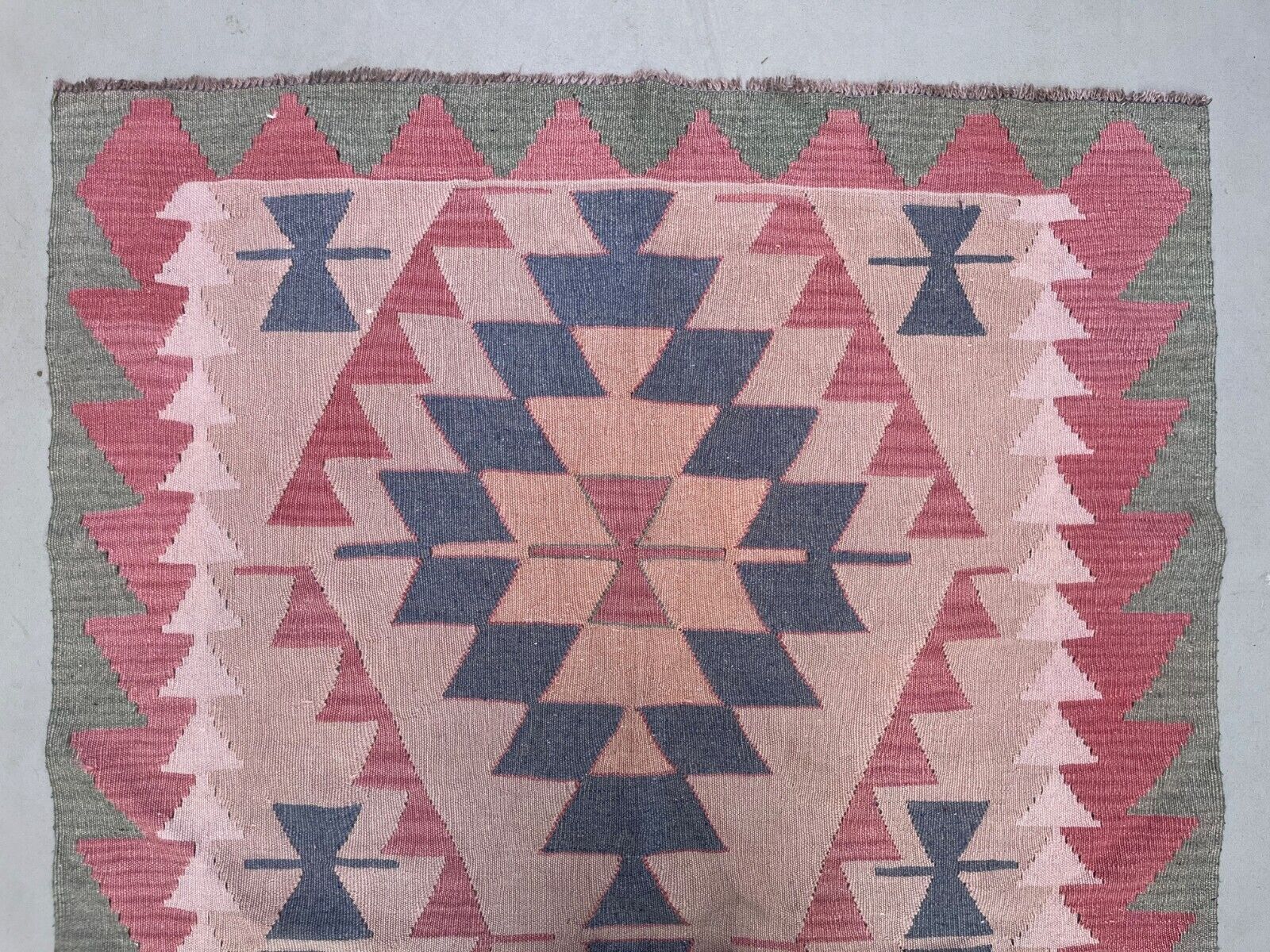 Tapis kilim turc vintage 170x117 cm en laine kelim moyen