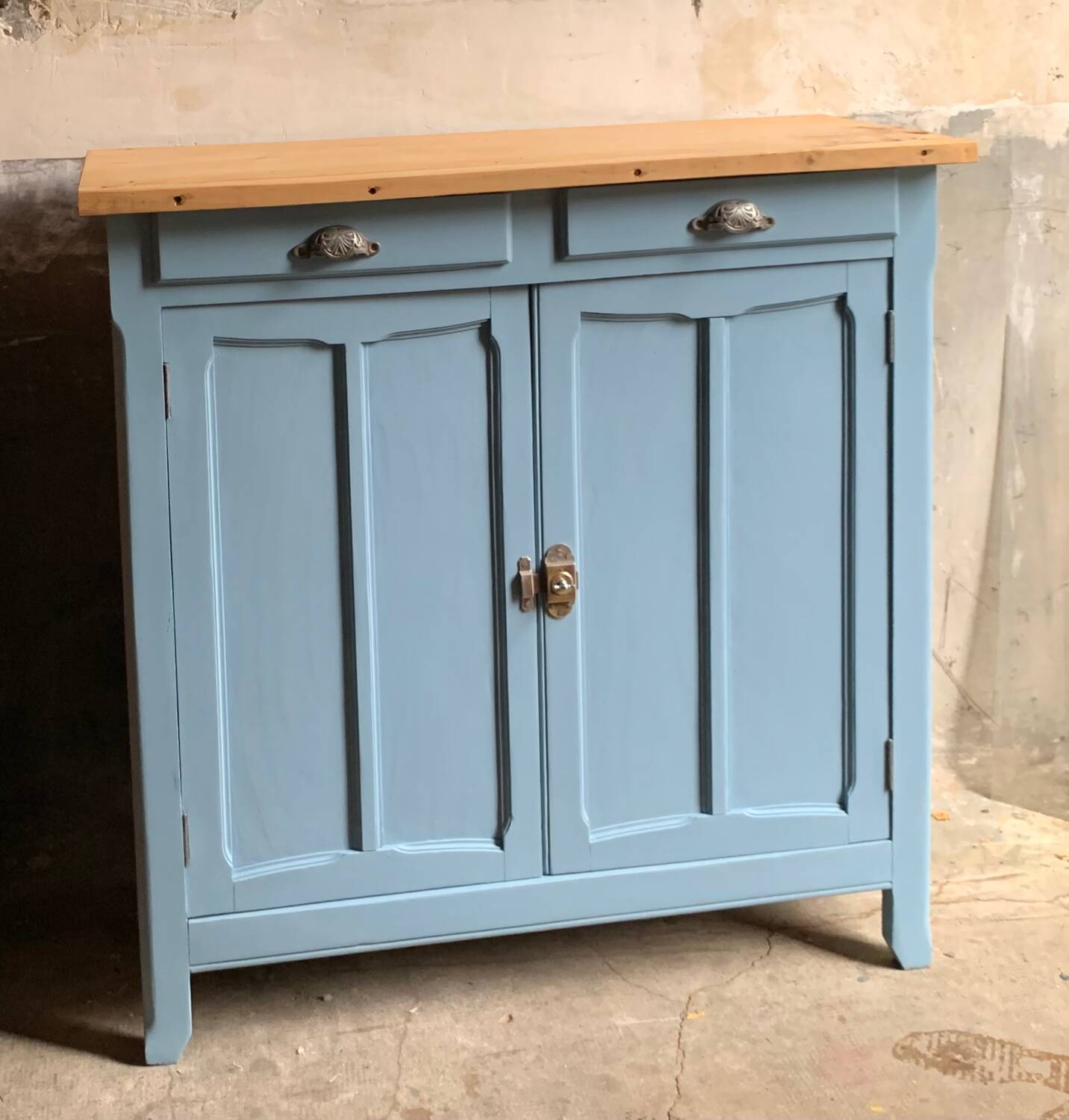 Art Deco Parisian Buffet 100x100