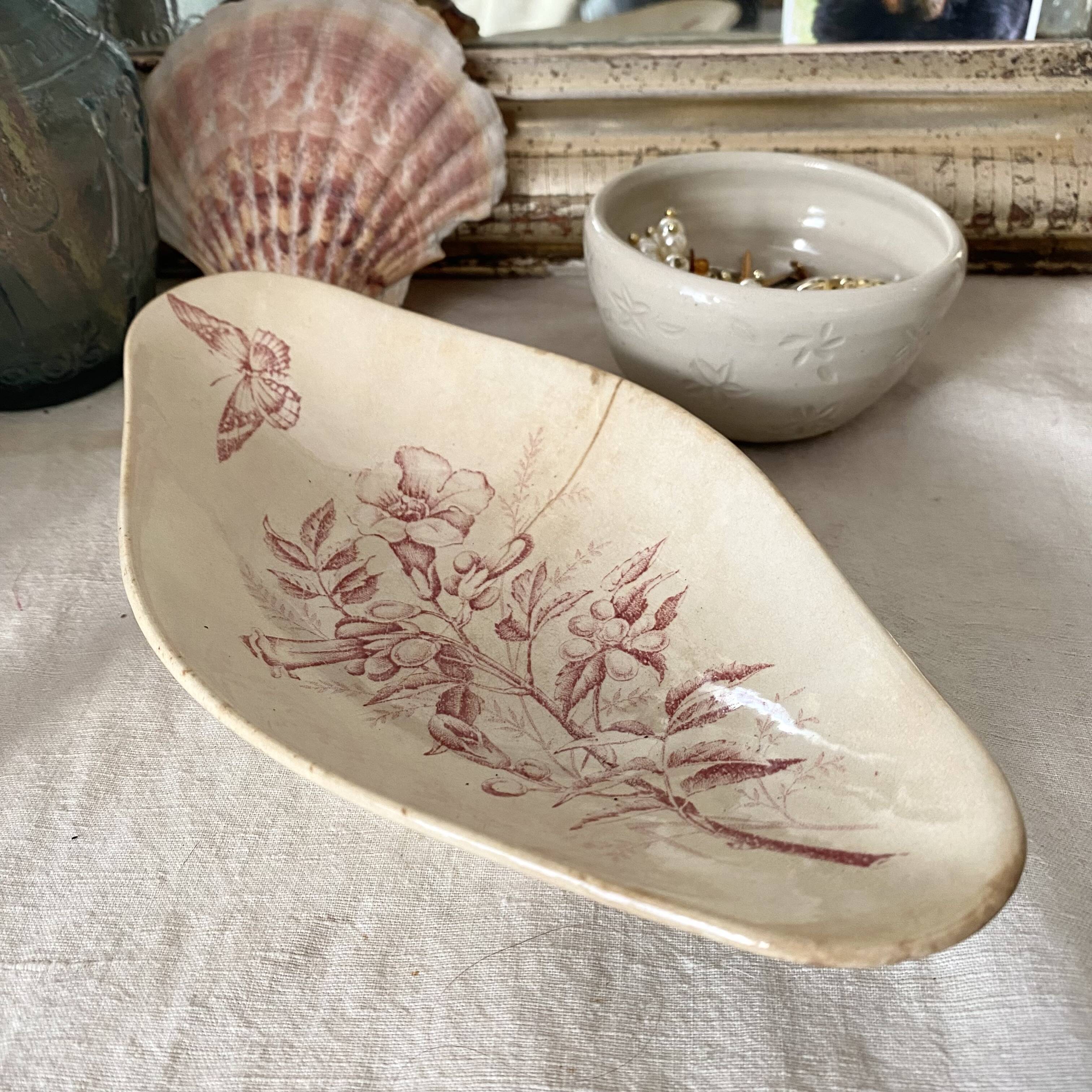 Badonviller ironstone dish with Virginia jasmine