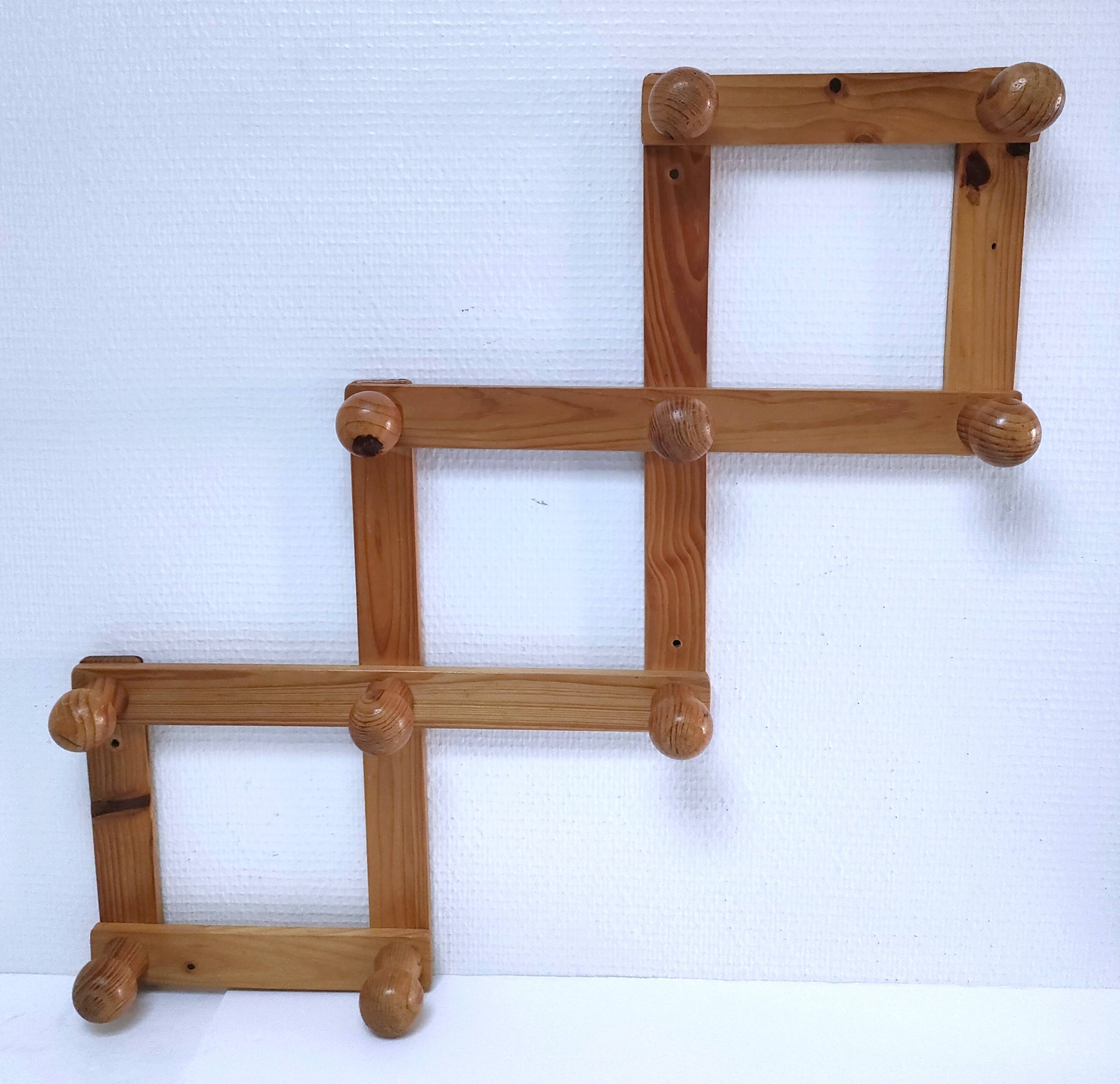 Vintage solid pine accordion coat rack