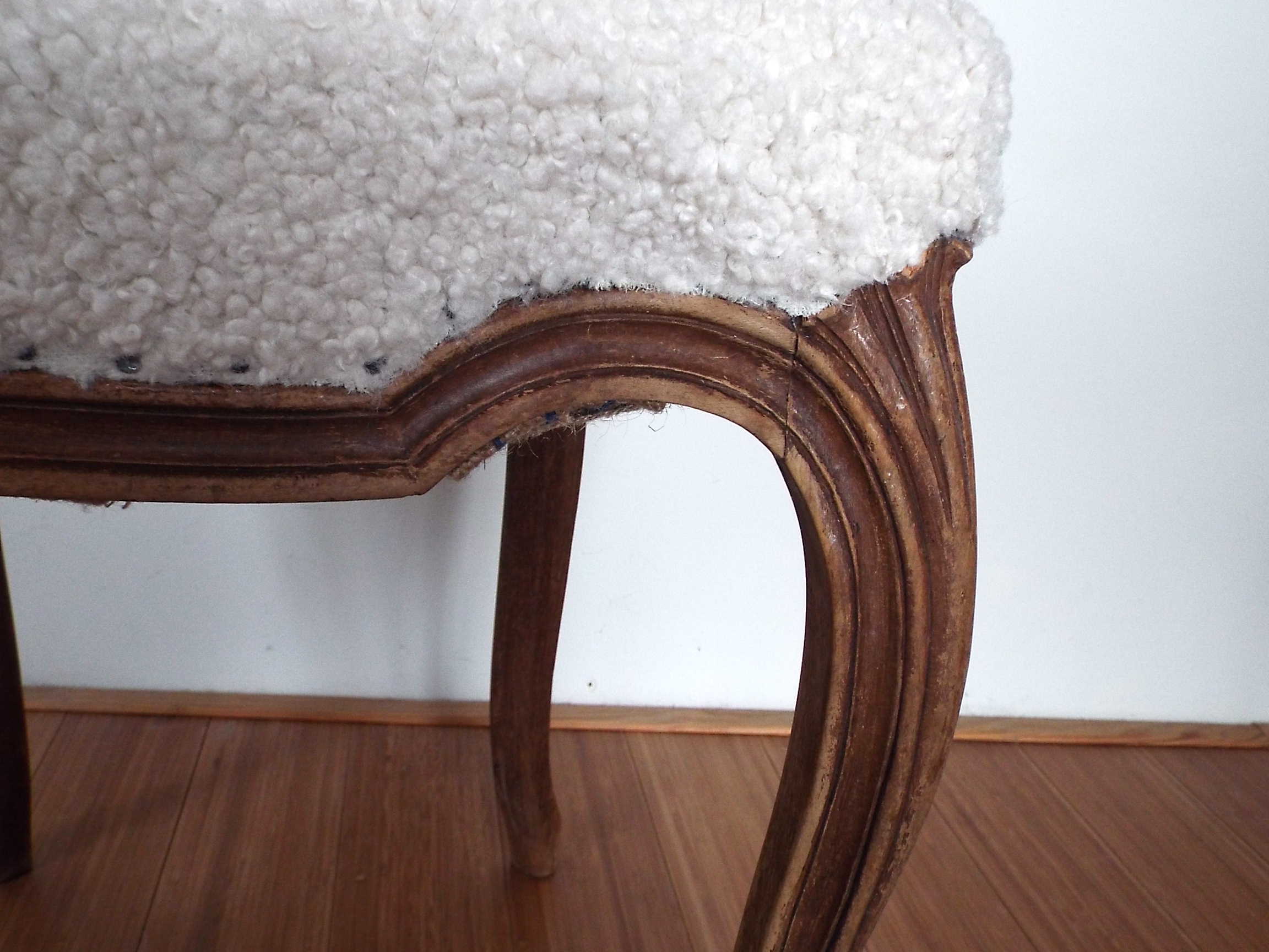 Chair style louis XV sheep