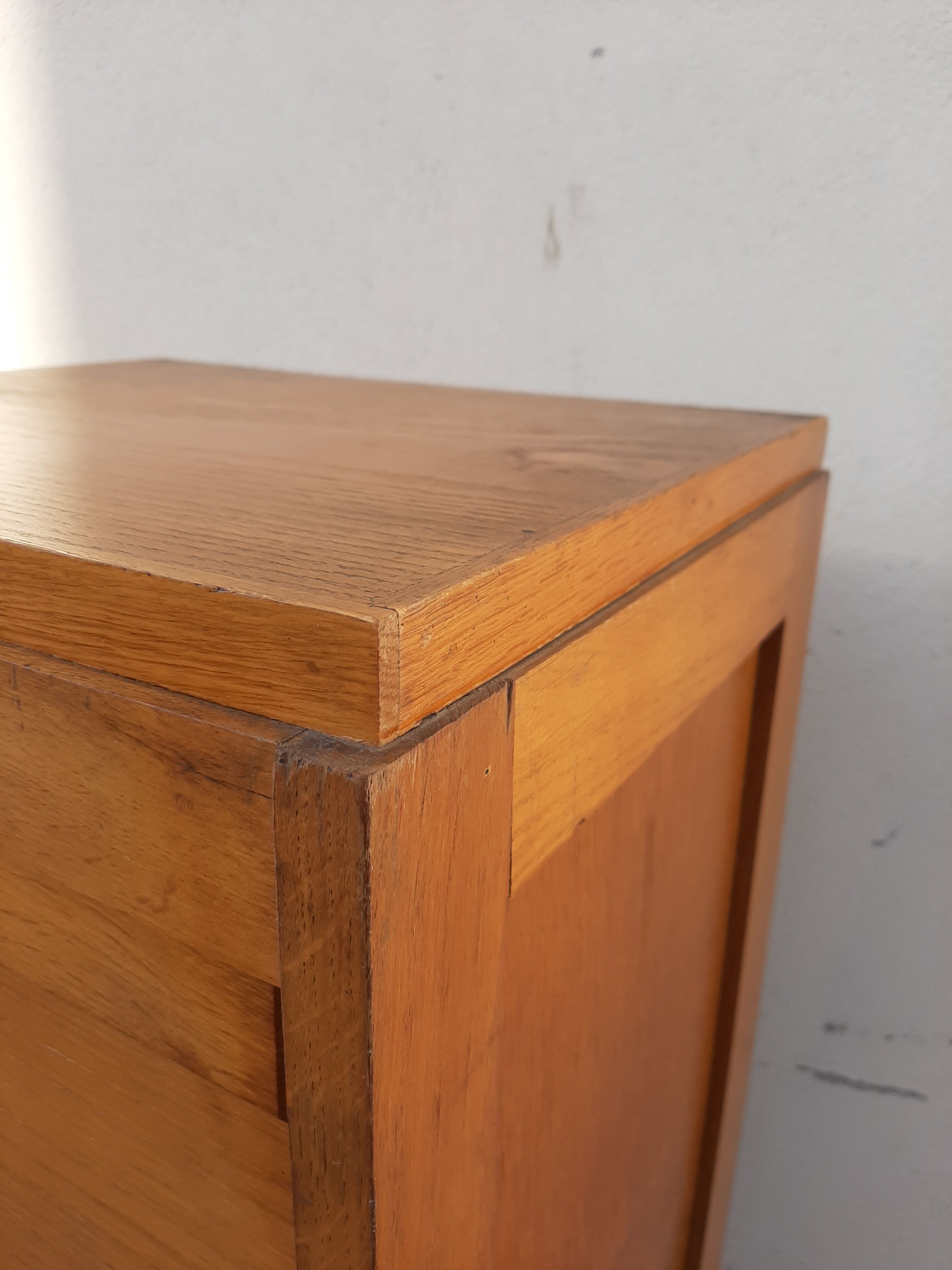 Curtain cabinet 1950