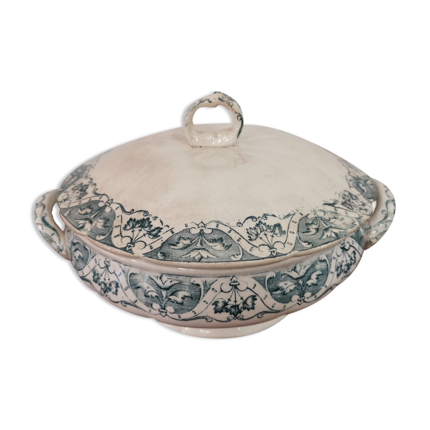 White Iron Earth tureen with green patterns