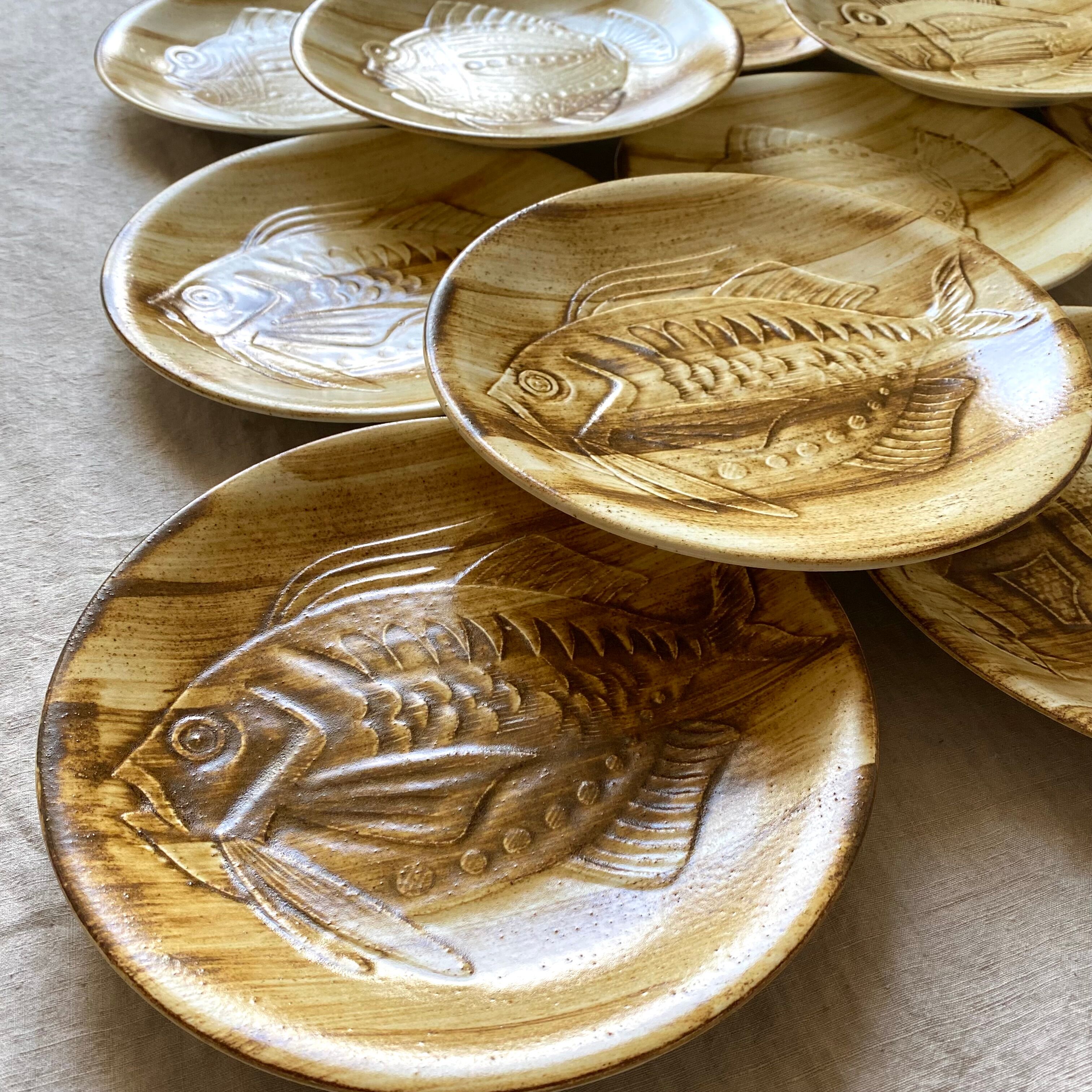 Longchamp dinner plates with fish decor