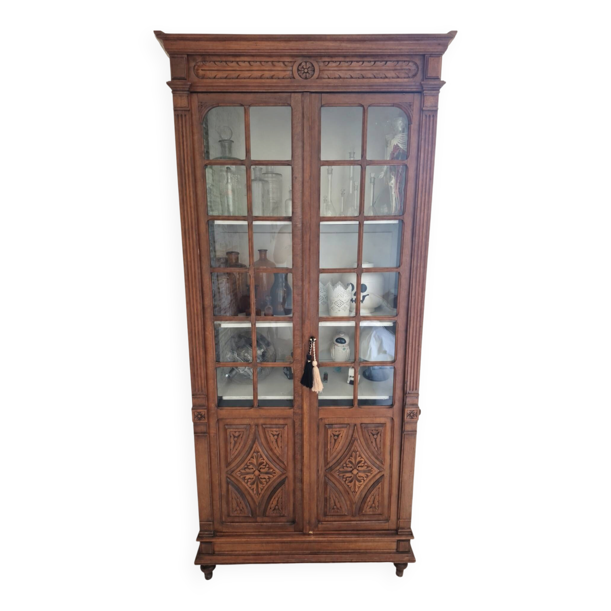 Petite armoire ancienne