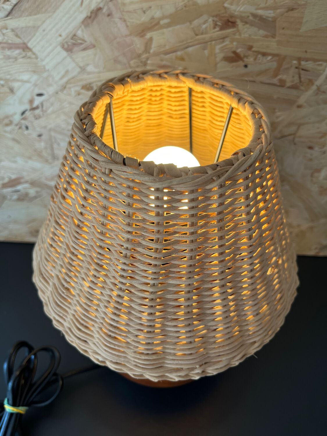 Wooden ball lamp