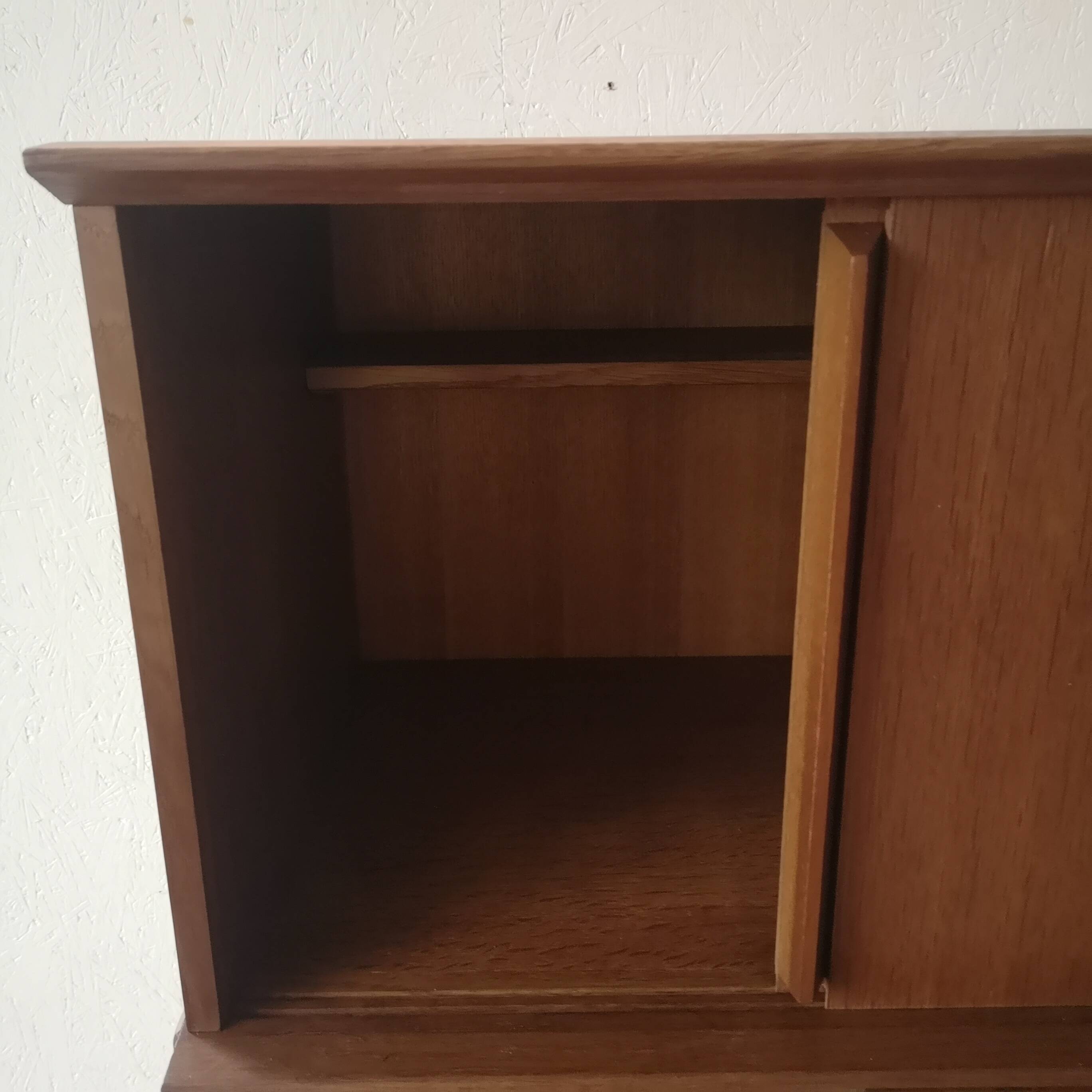 Asymmetrical Oscar furniture from the 60s/70s.