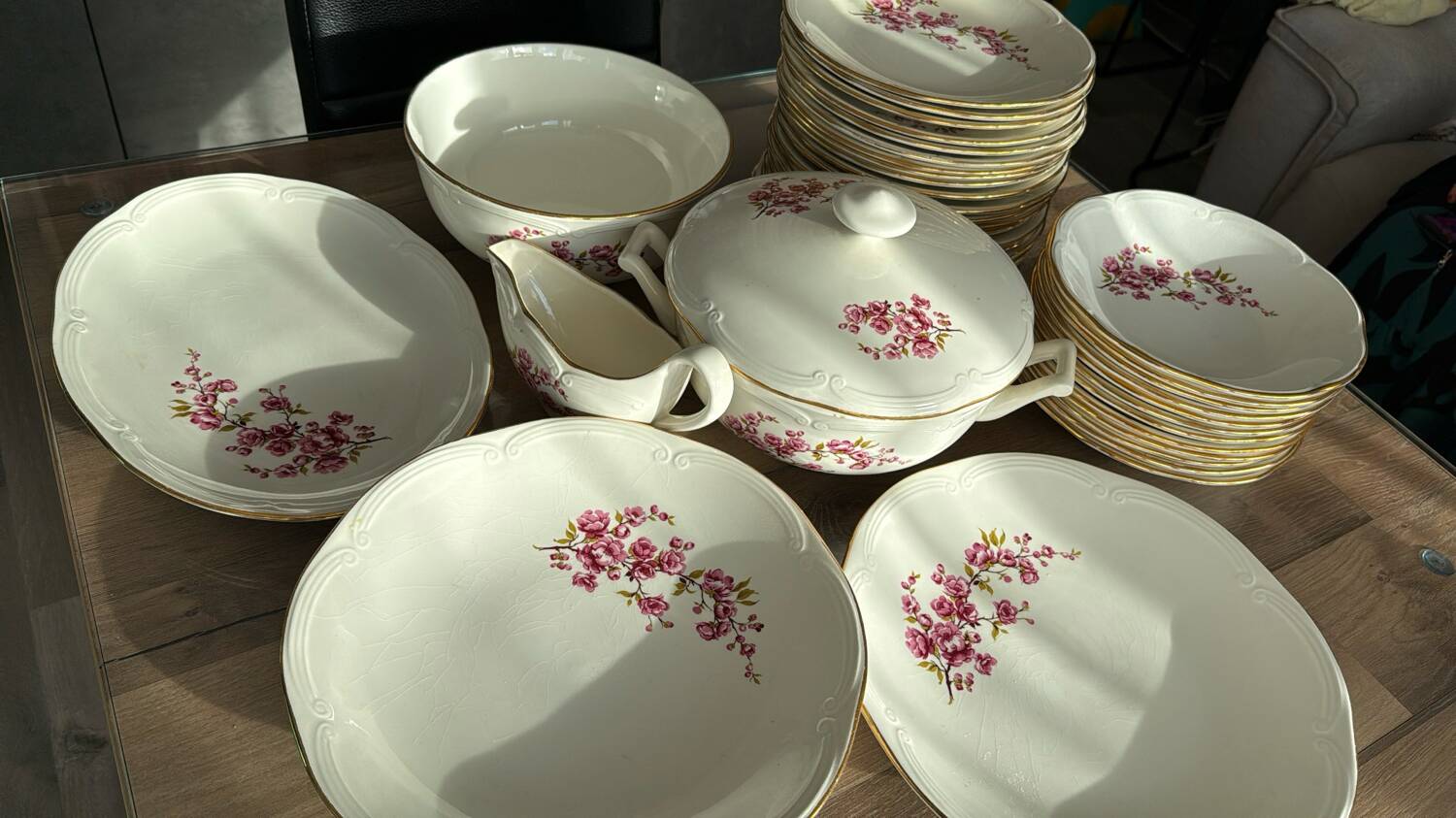 Gien tableware