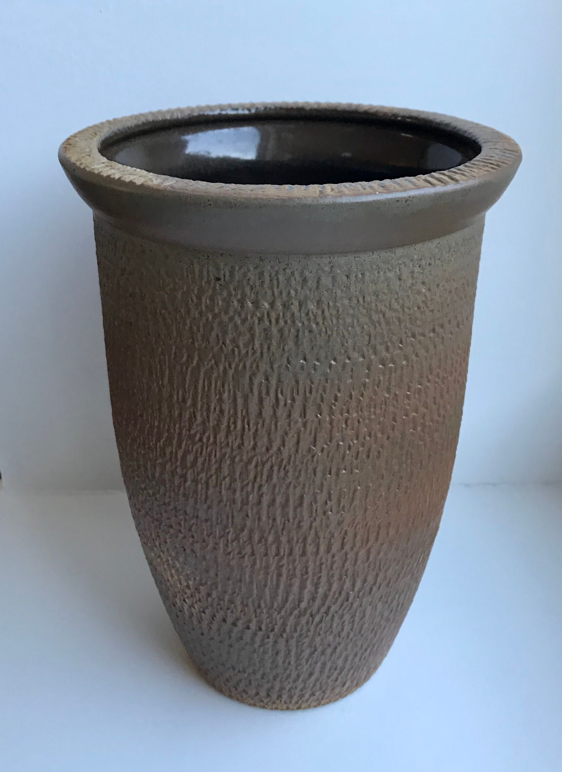 Ceramic vase signed 70s