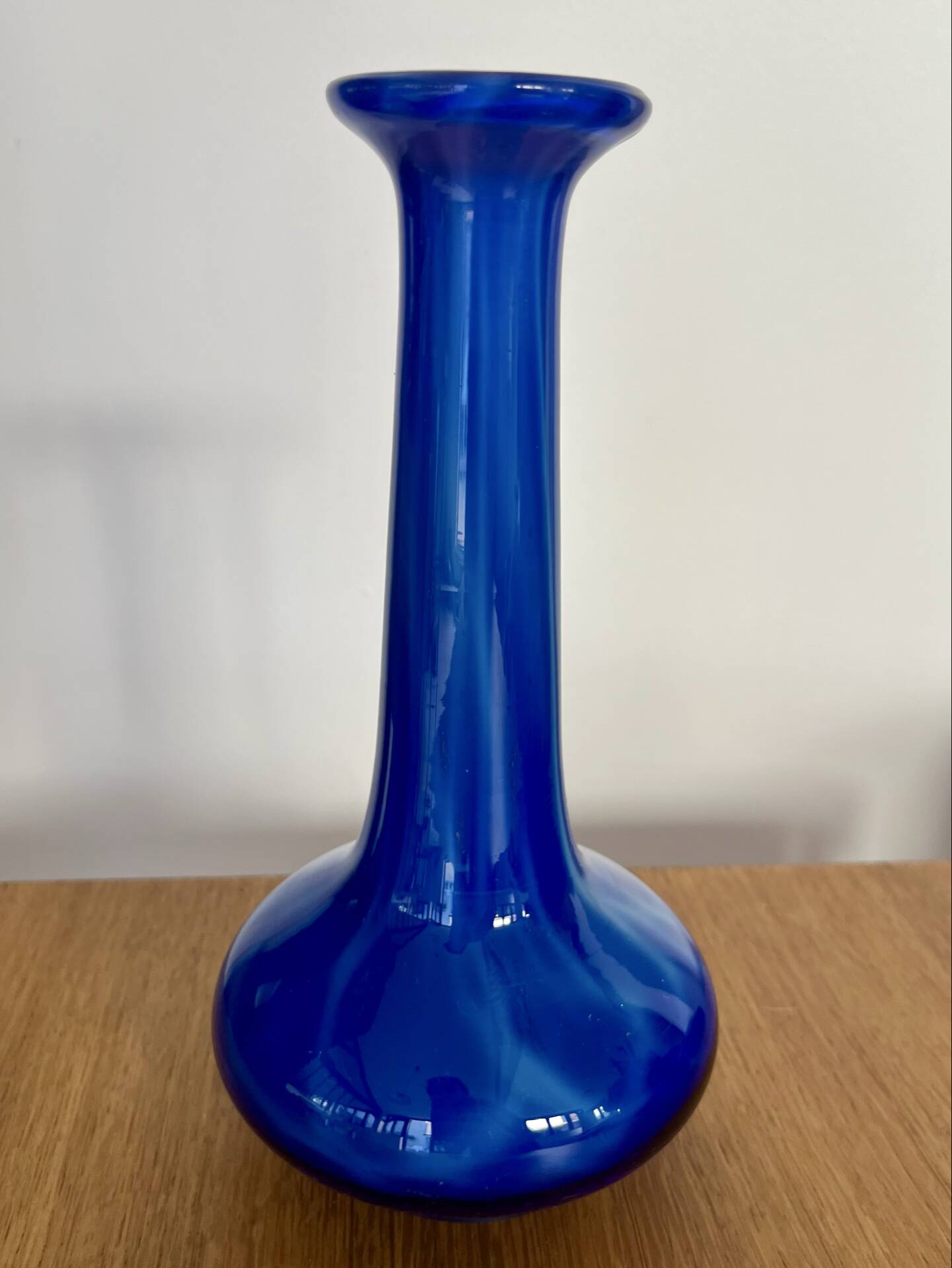 Multilayer blue/white/red soliflore vase