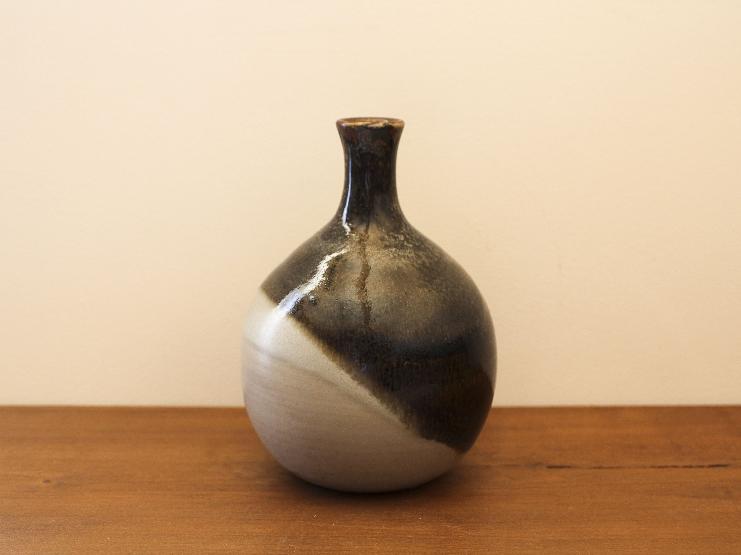 Vase boule en céramique émaillé Gilbert Duprey