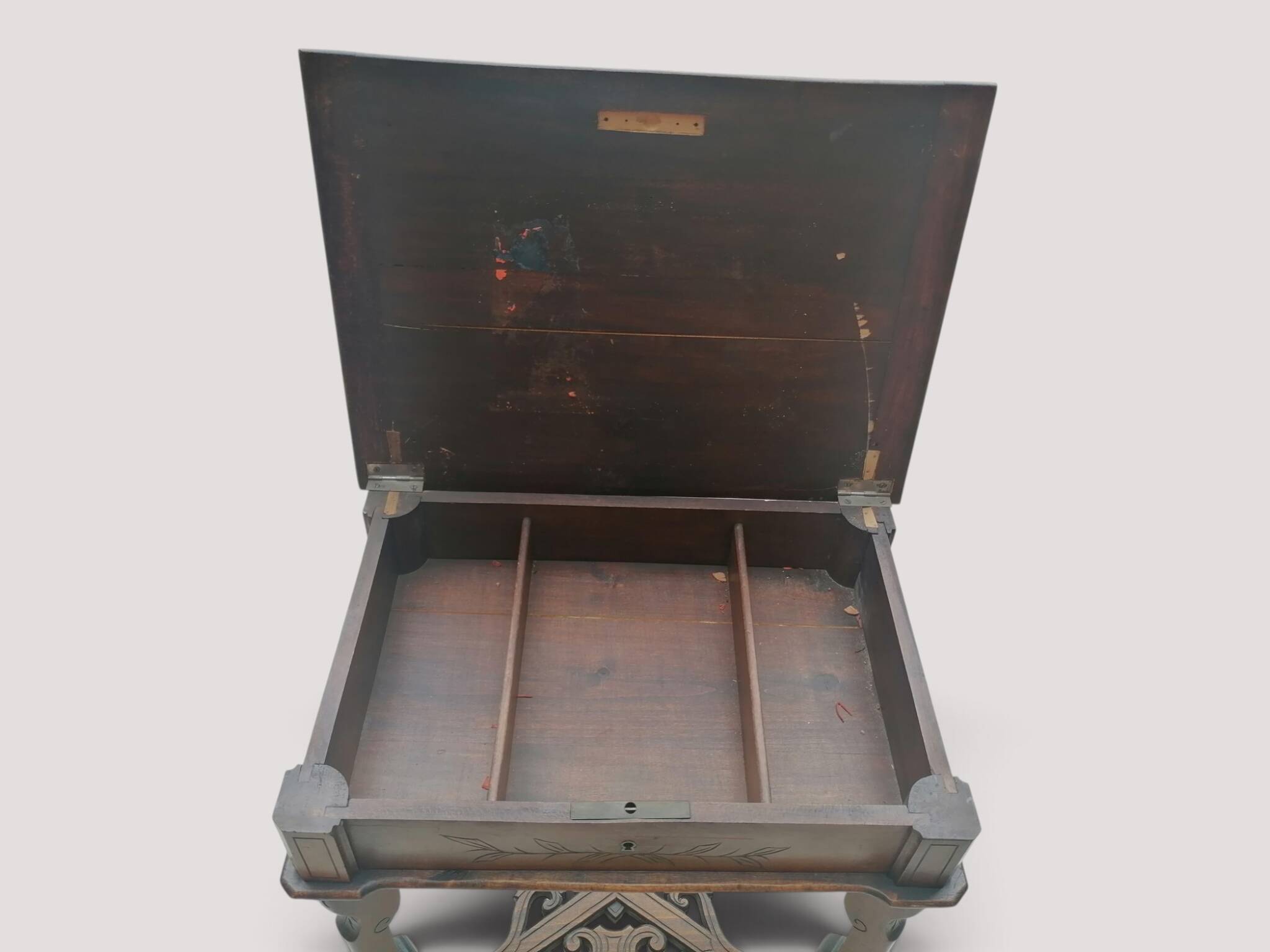 Table de rangement / d'appoint / coiffeuse style chinois.