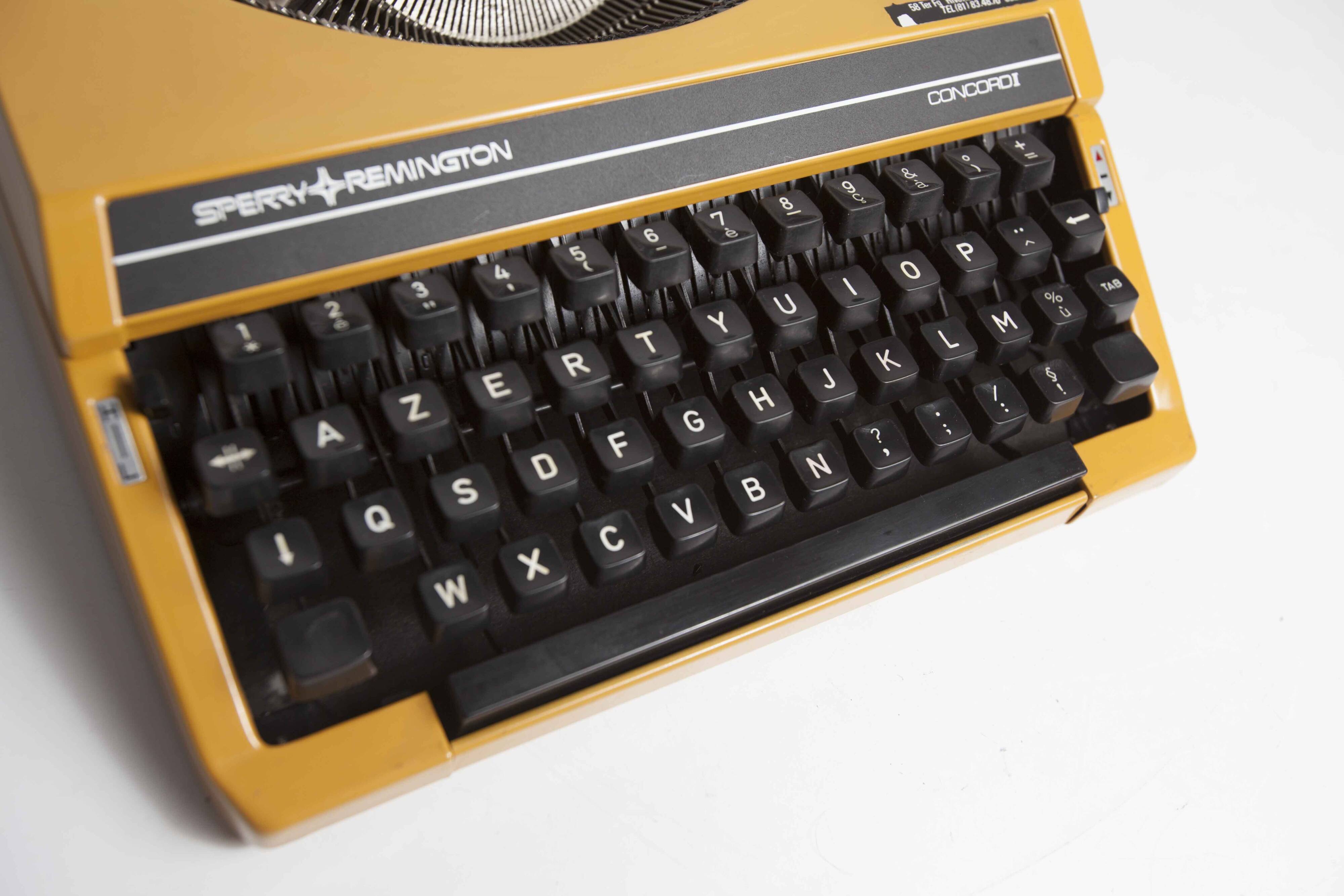 Sperry Remington concord II typewriter Overhauled and new ribbon