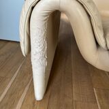 Settee sofa