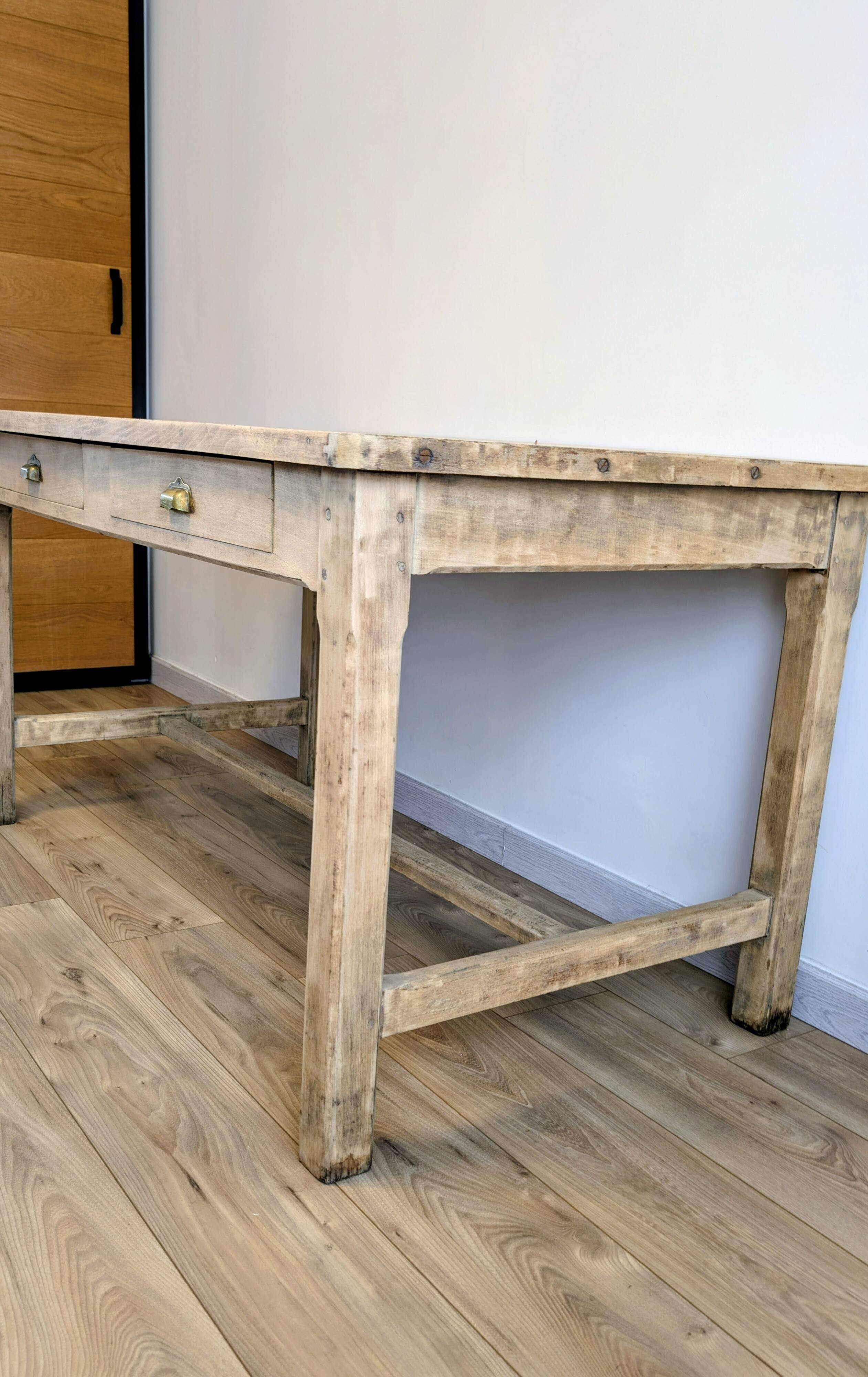 Old farmhouse table in solid cherry wood with drawers, 140 cm.