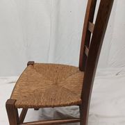 Ancienne chaise de nourrice