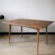 Table à manger en bois vintage
