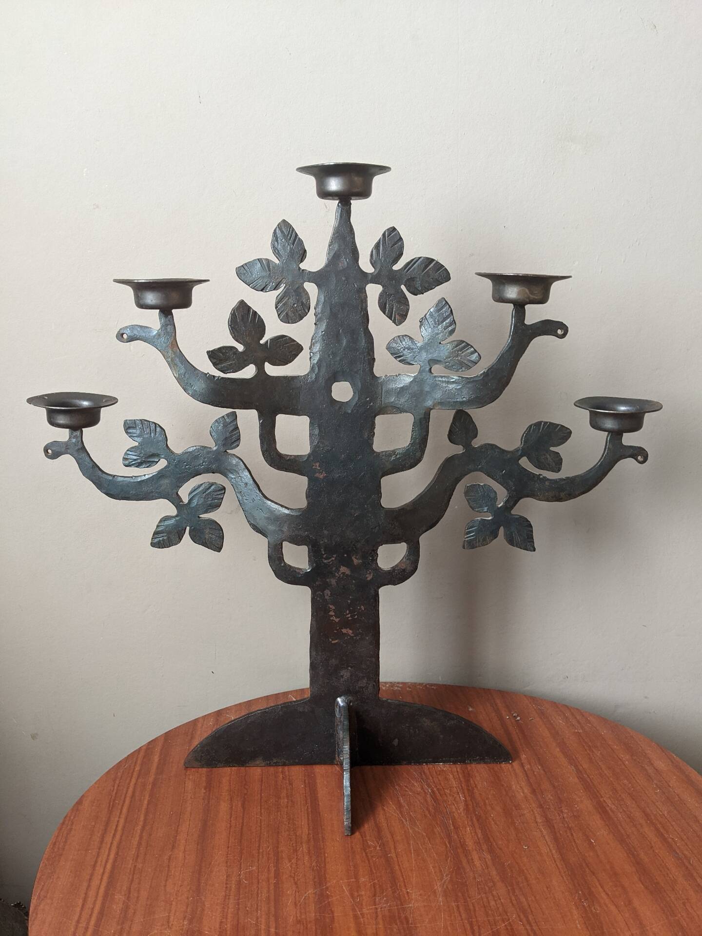 Chandelier artisanal en fer forgé Bertil Vallien
