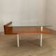 Table basse moderniste en bois , métal et verre