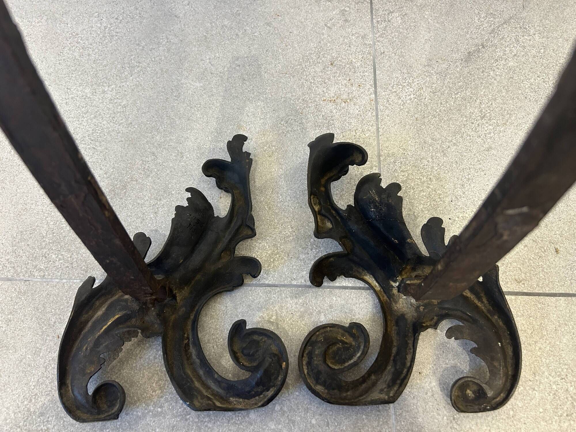 Beautiful pair of bronze andirons - 19th century