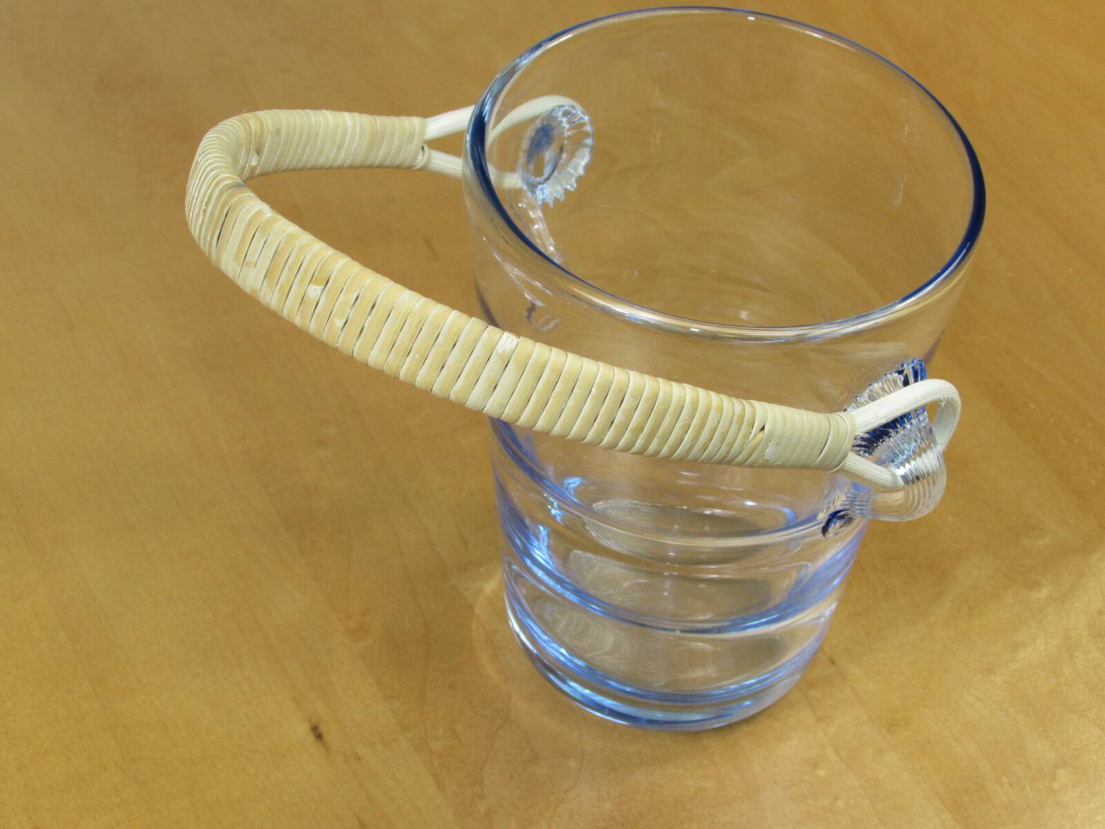 Seau à glace - Rotin et verre ondulé - Années 60
