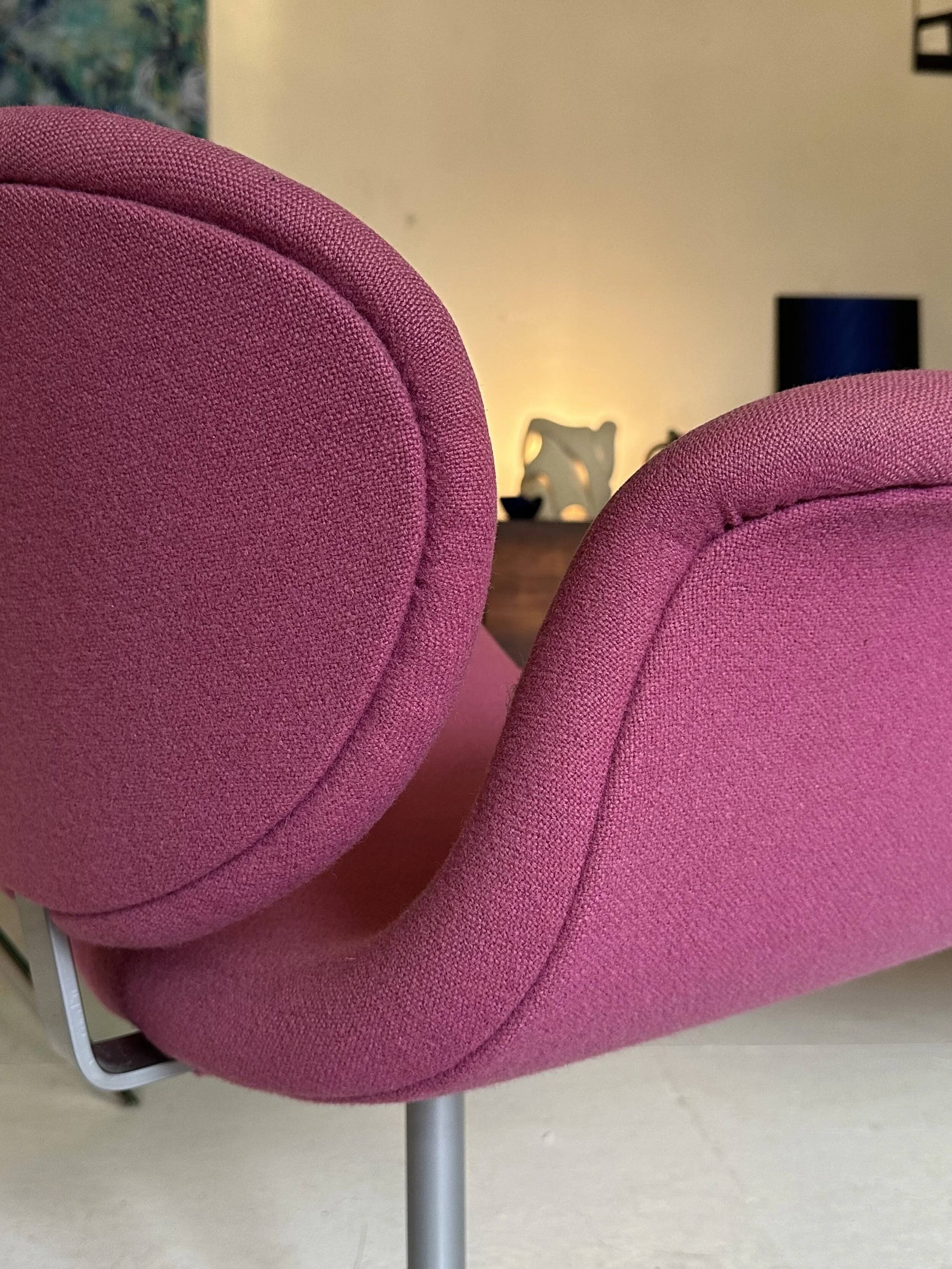 Little Tulip swivel armchair by Pierre Paulin