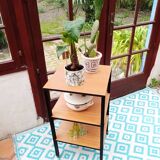 Serving table on wheels