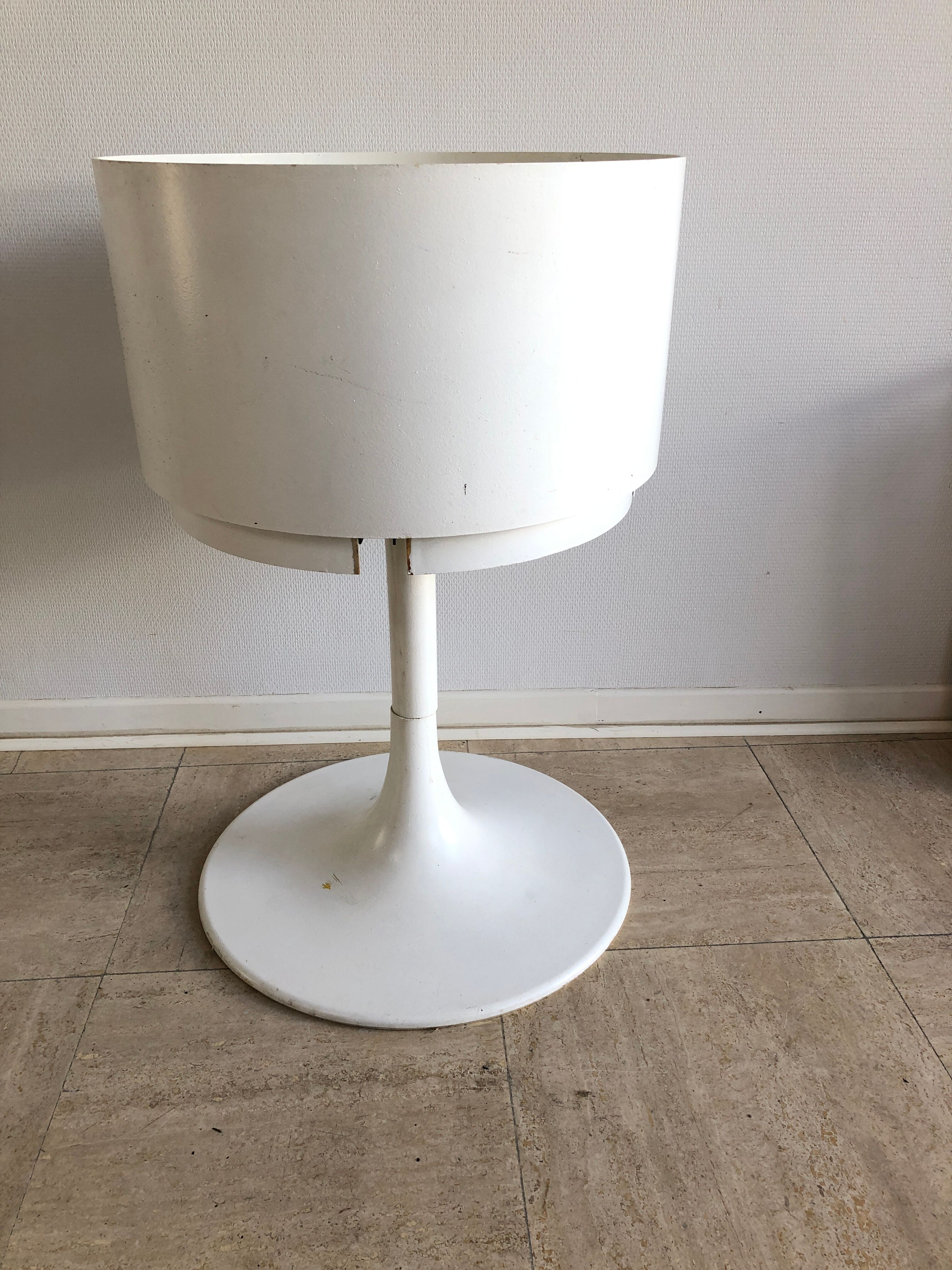 Space Age planter, 70s