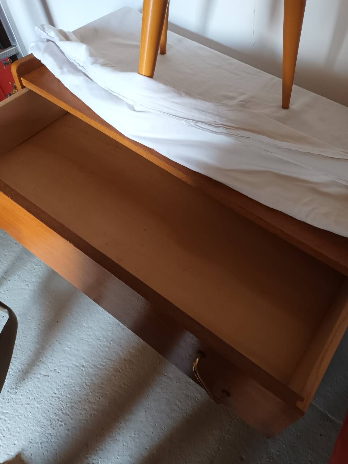 Vintage chest of drawers