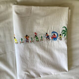 Hand-embroidered tablecloth Malagasy crafts