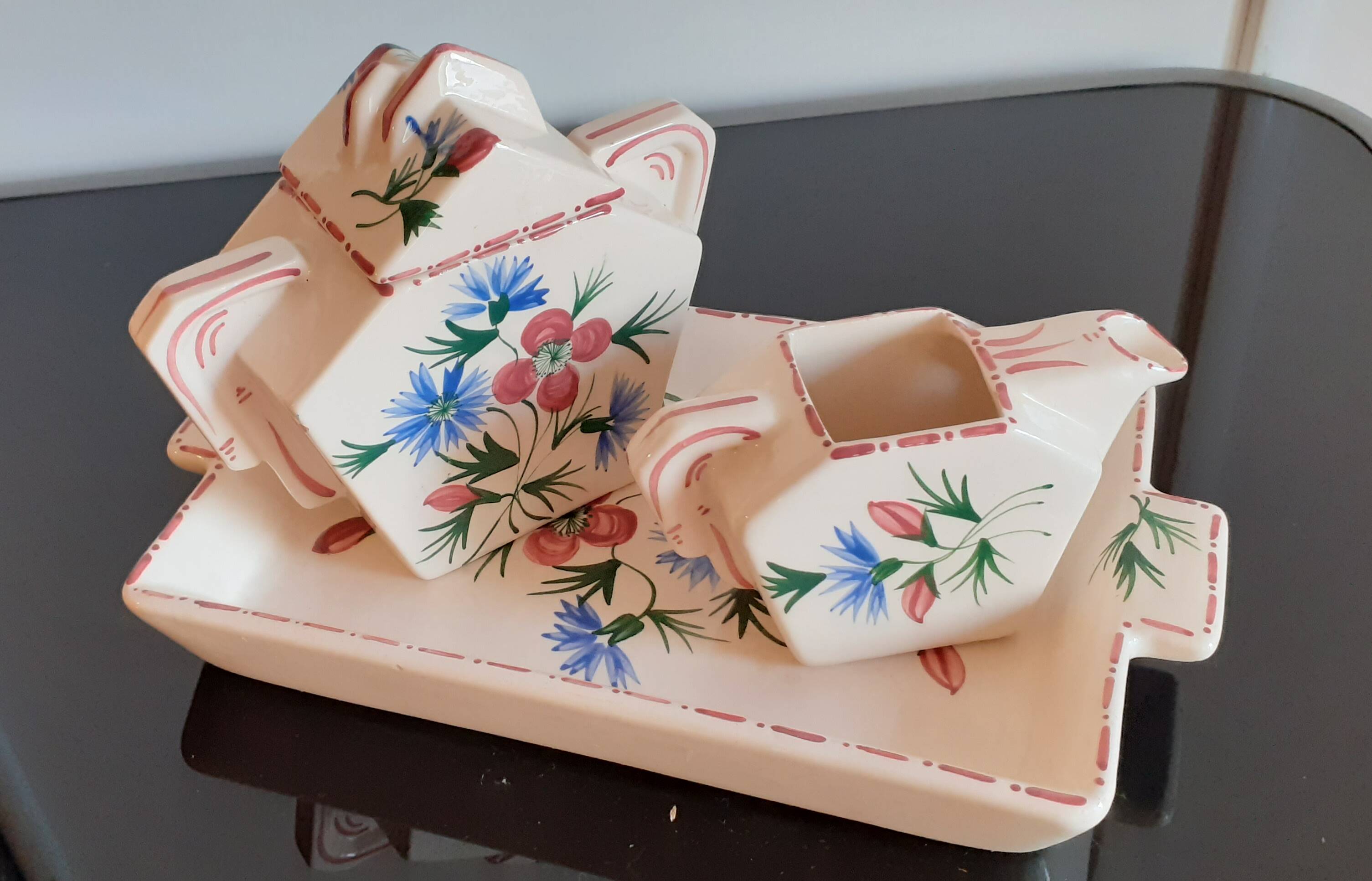 Gabriel FOURMAITRAUX (1886-1984) / 3-piece set / Sugar bowl, creamer and ceramic tray