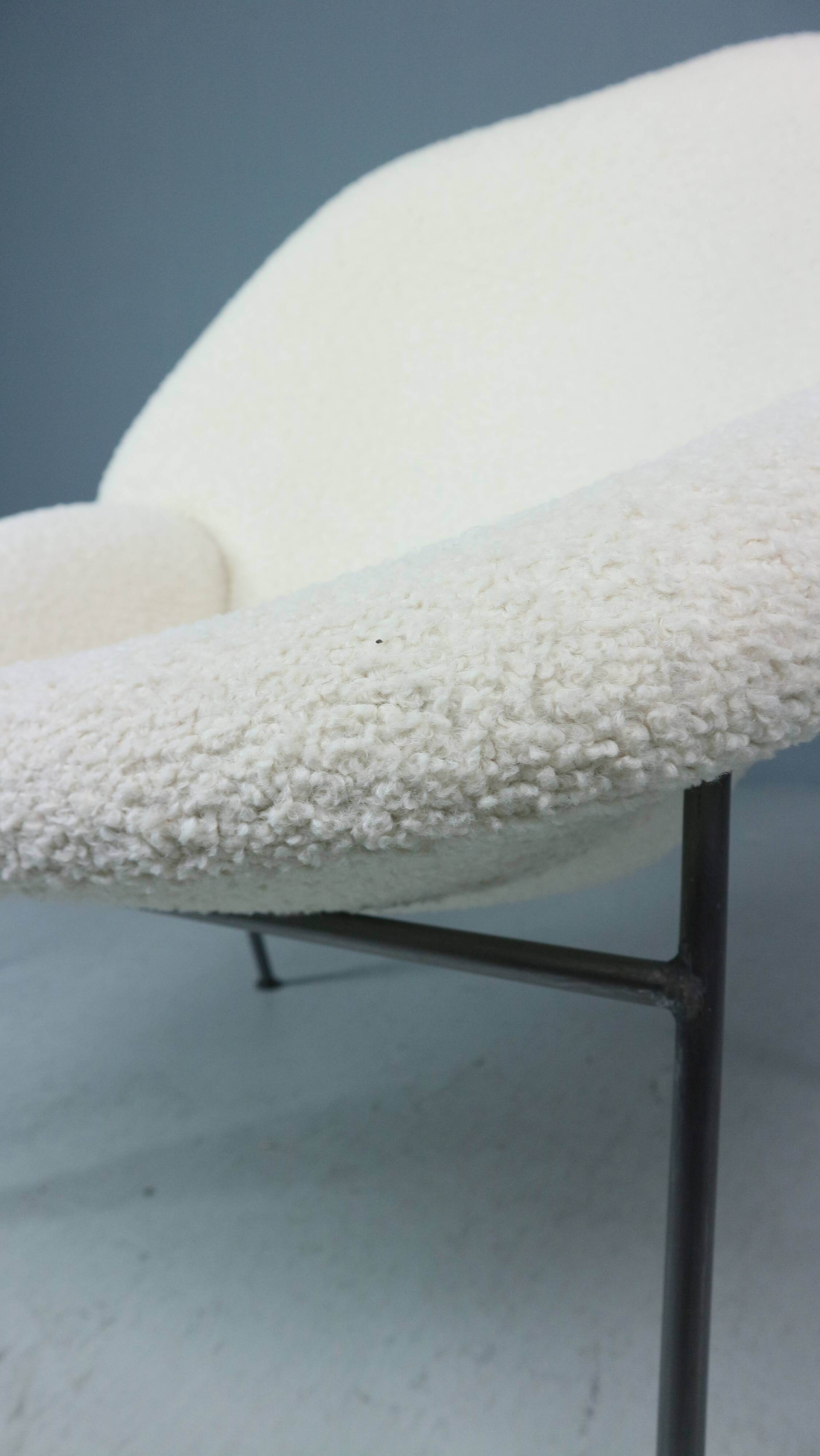 F555 Bouclé Lounge Chair by Pierre Paulin for Artifort 1960s
