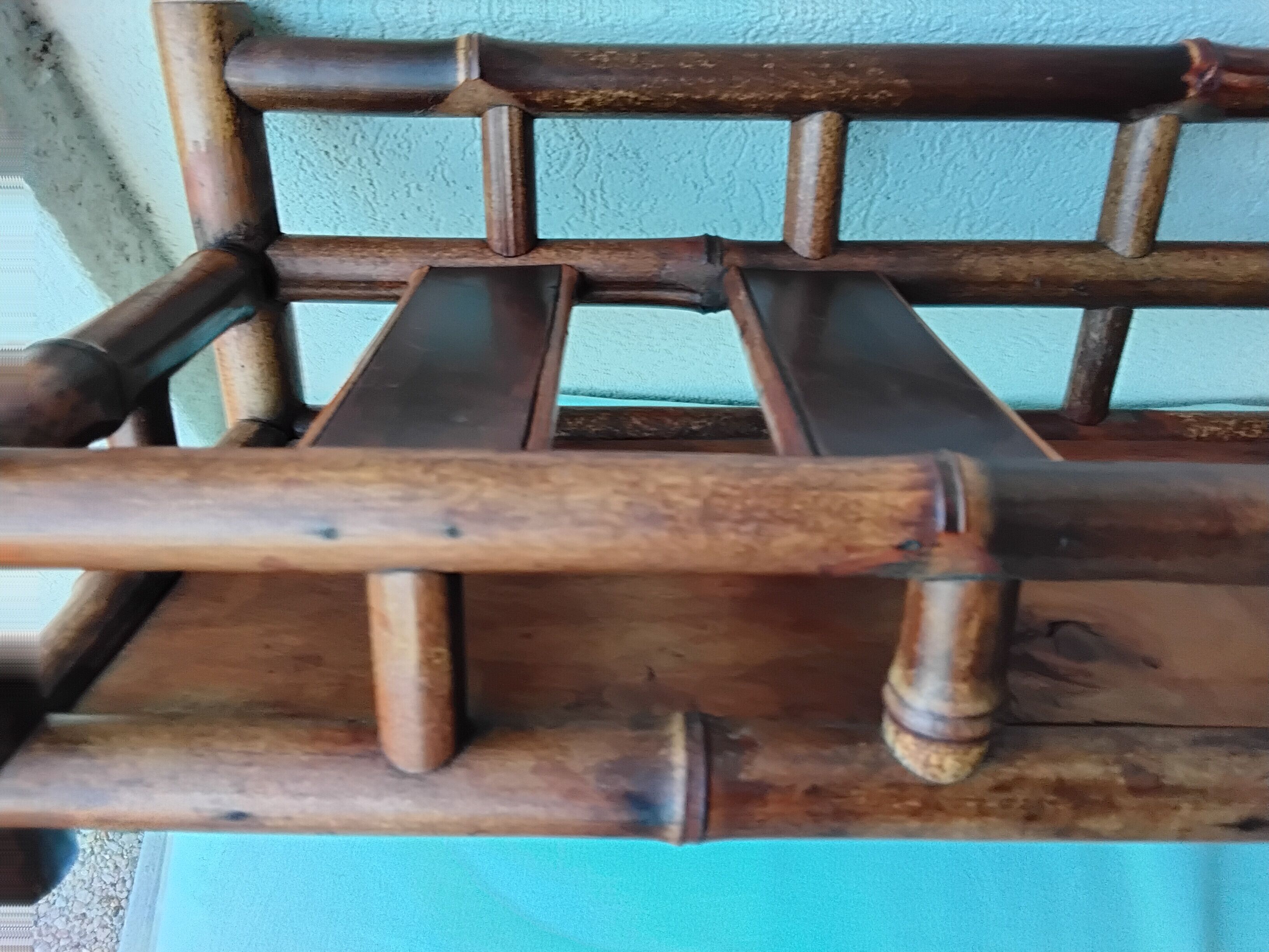 Bamboo shelf in Asian style