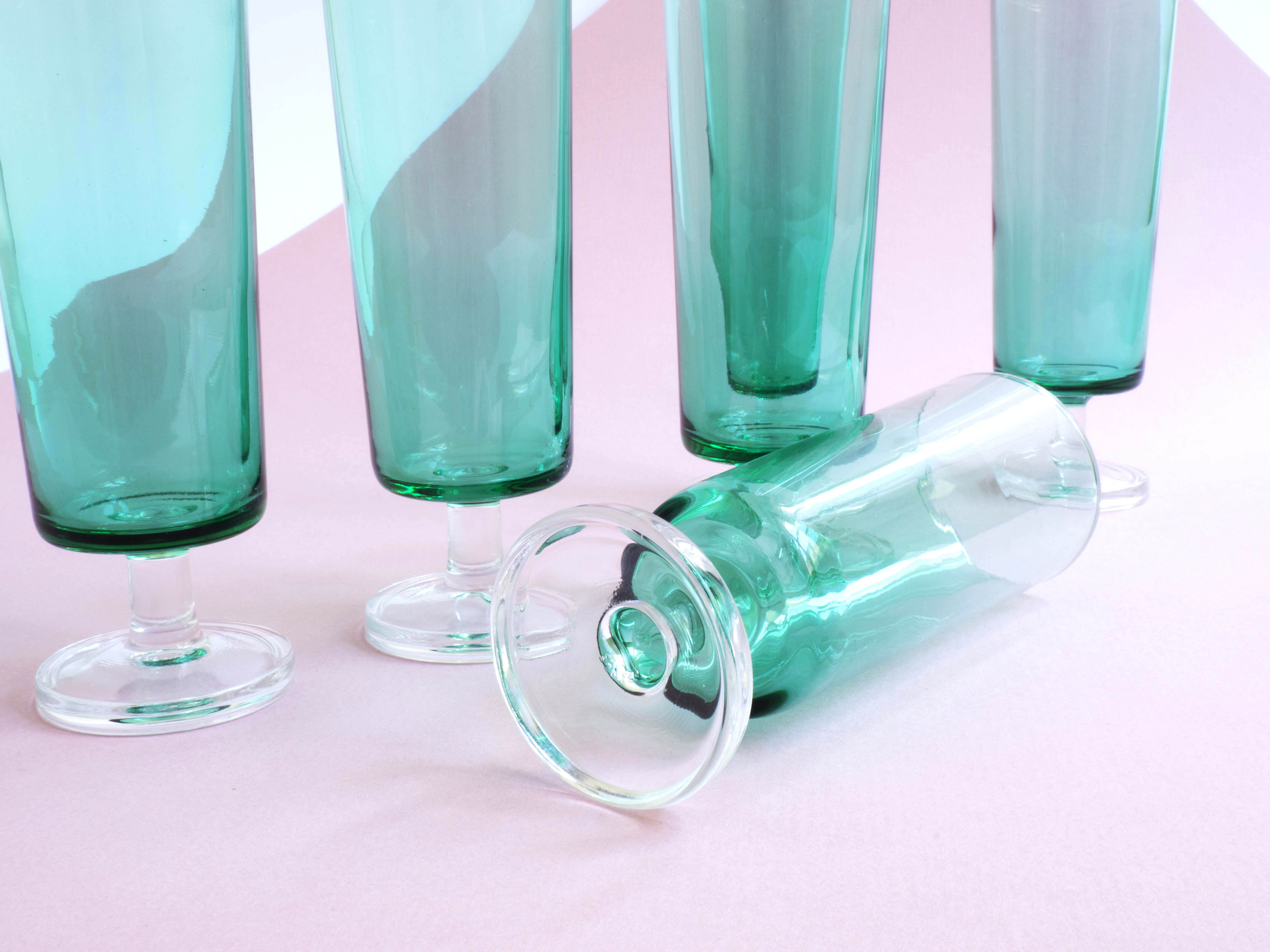 Vintage luminarc green champagne flutes