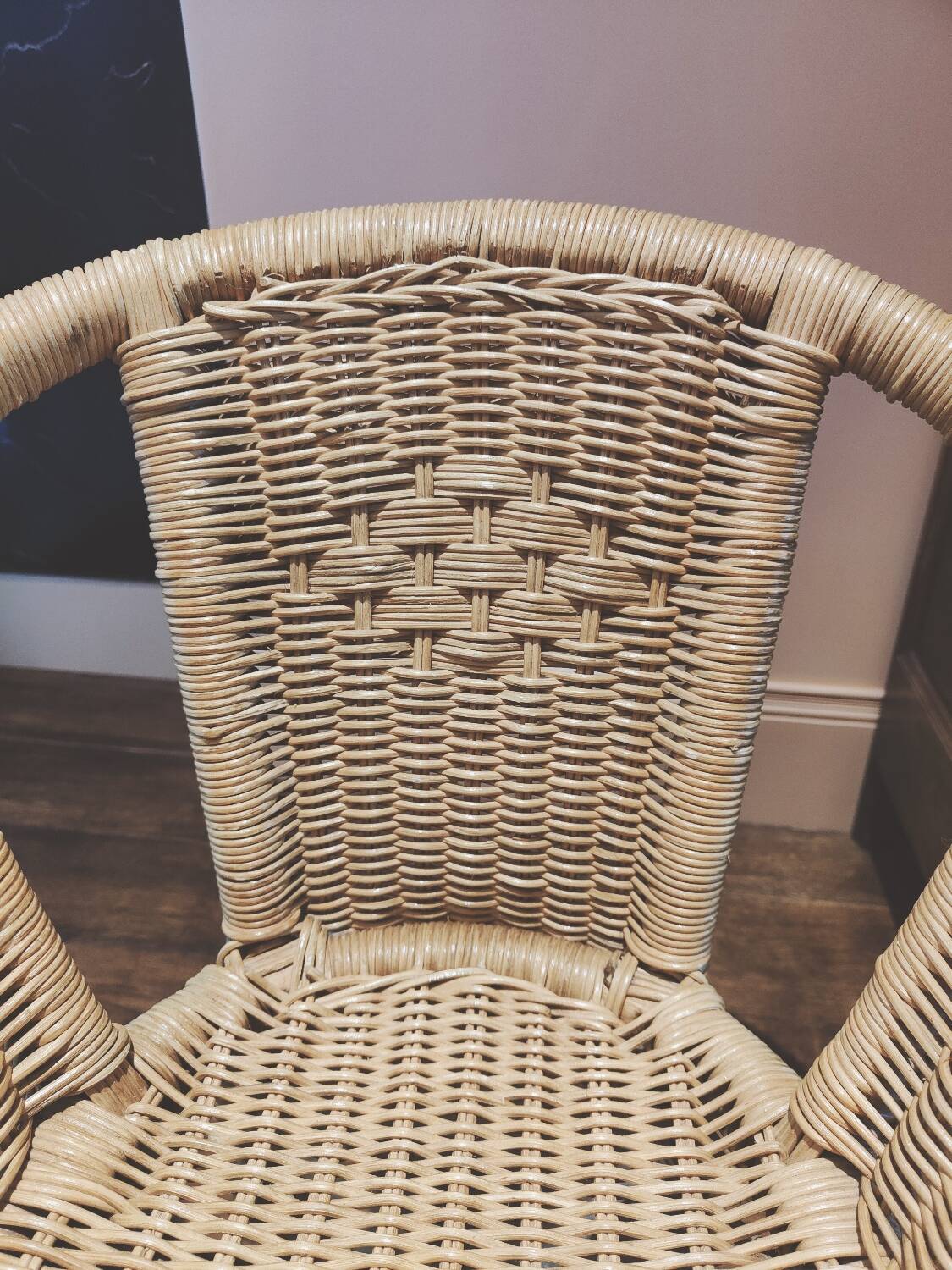 Child's chair in rattan and wicker