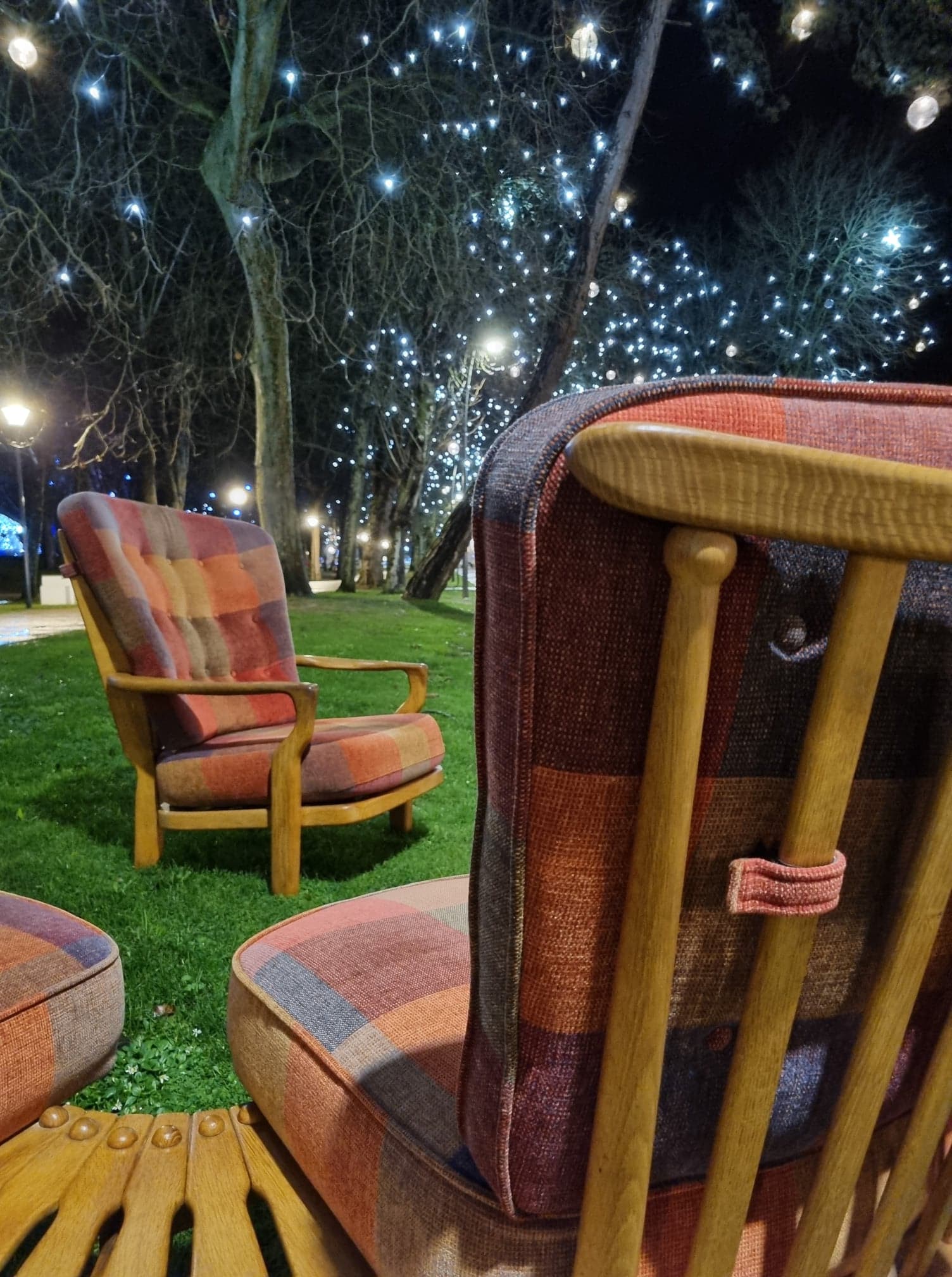 Bench seat and armchair of Guillerme and Chambron