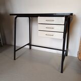 Formica desk