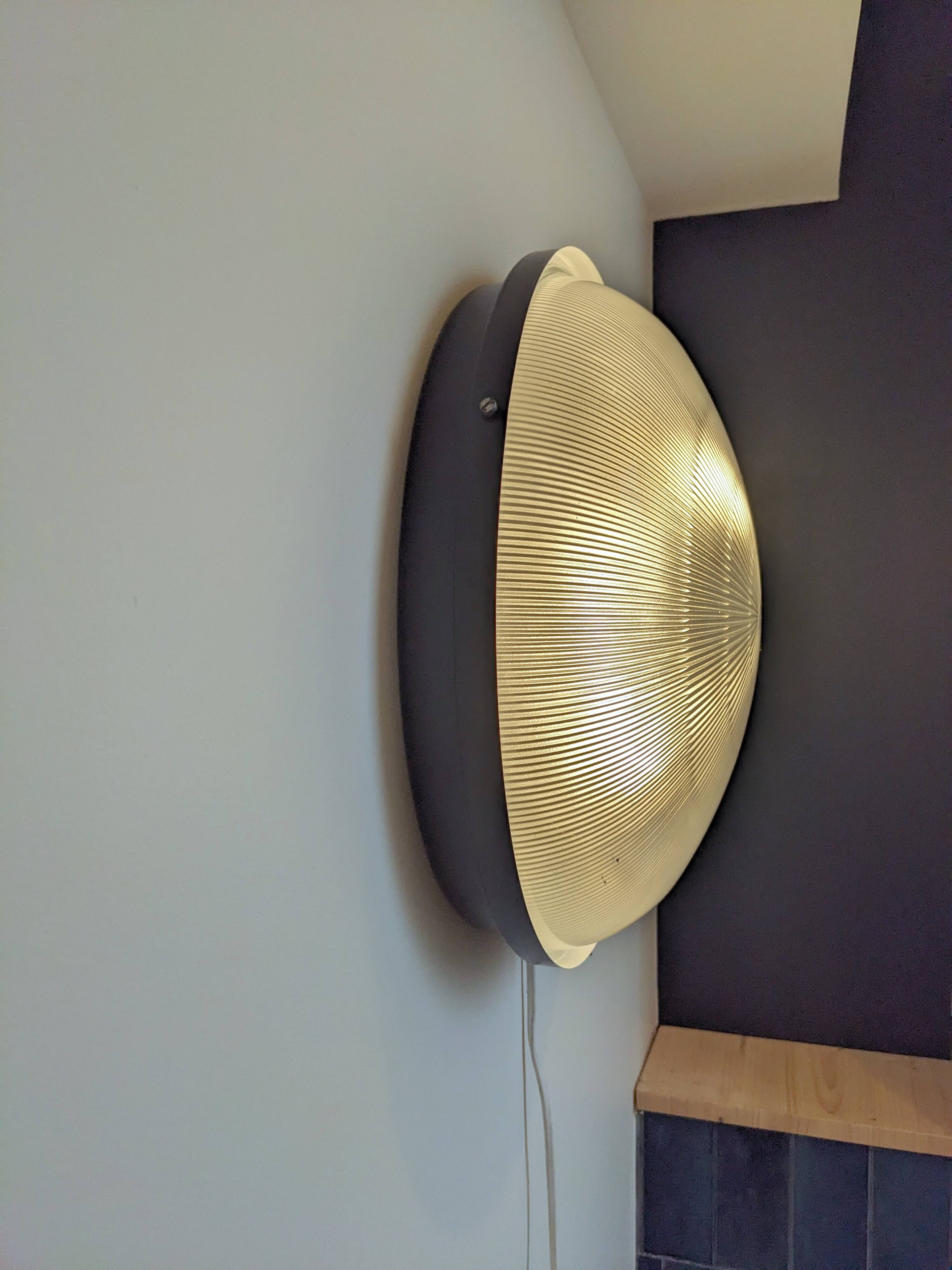 Large glass and metal wall lamp from the 50s - vintage Prisma design