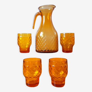 Service glasses and amber carafe 70s