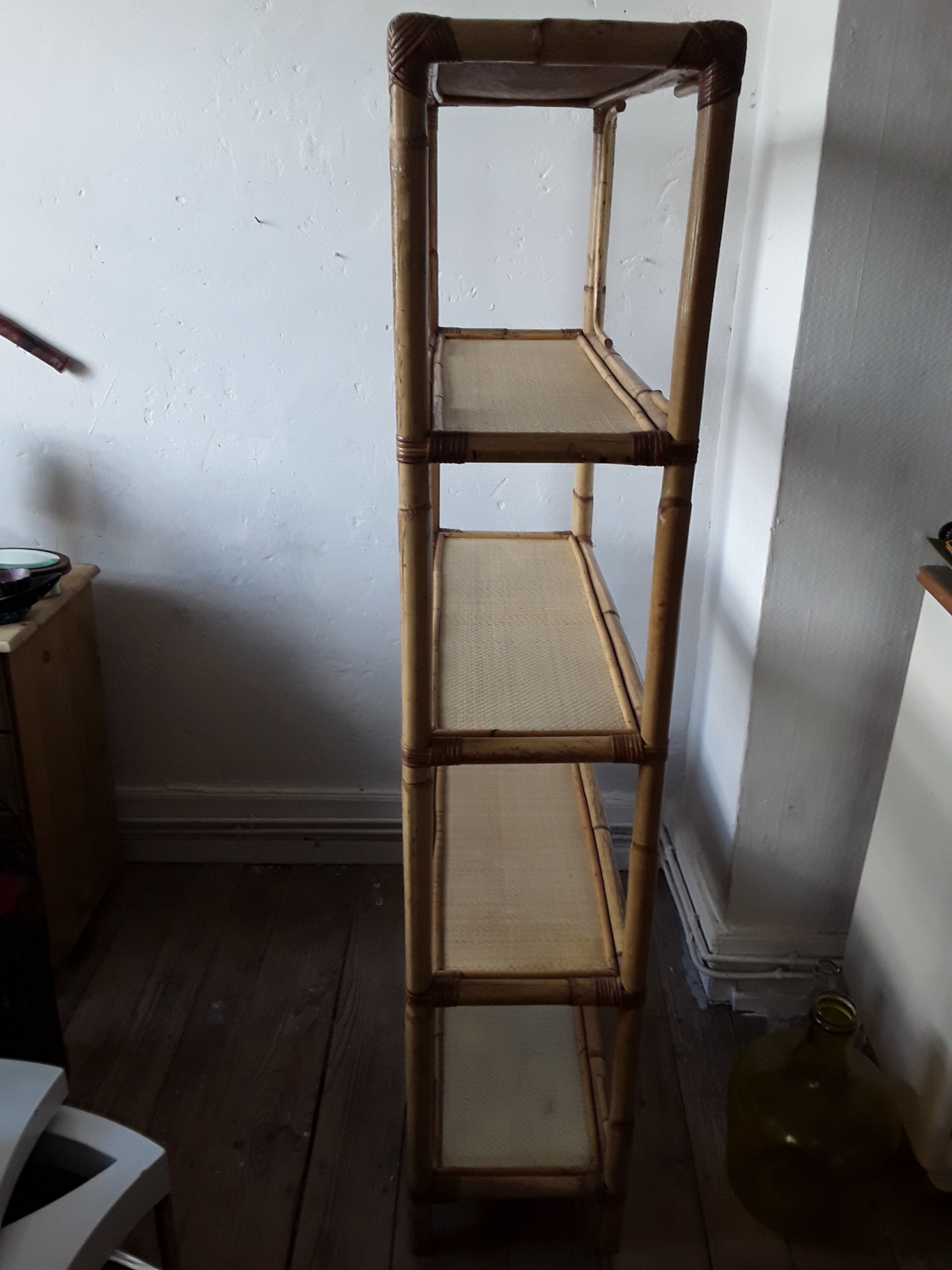 Vintage shelf in rattan 60/70s