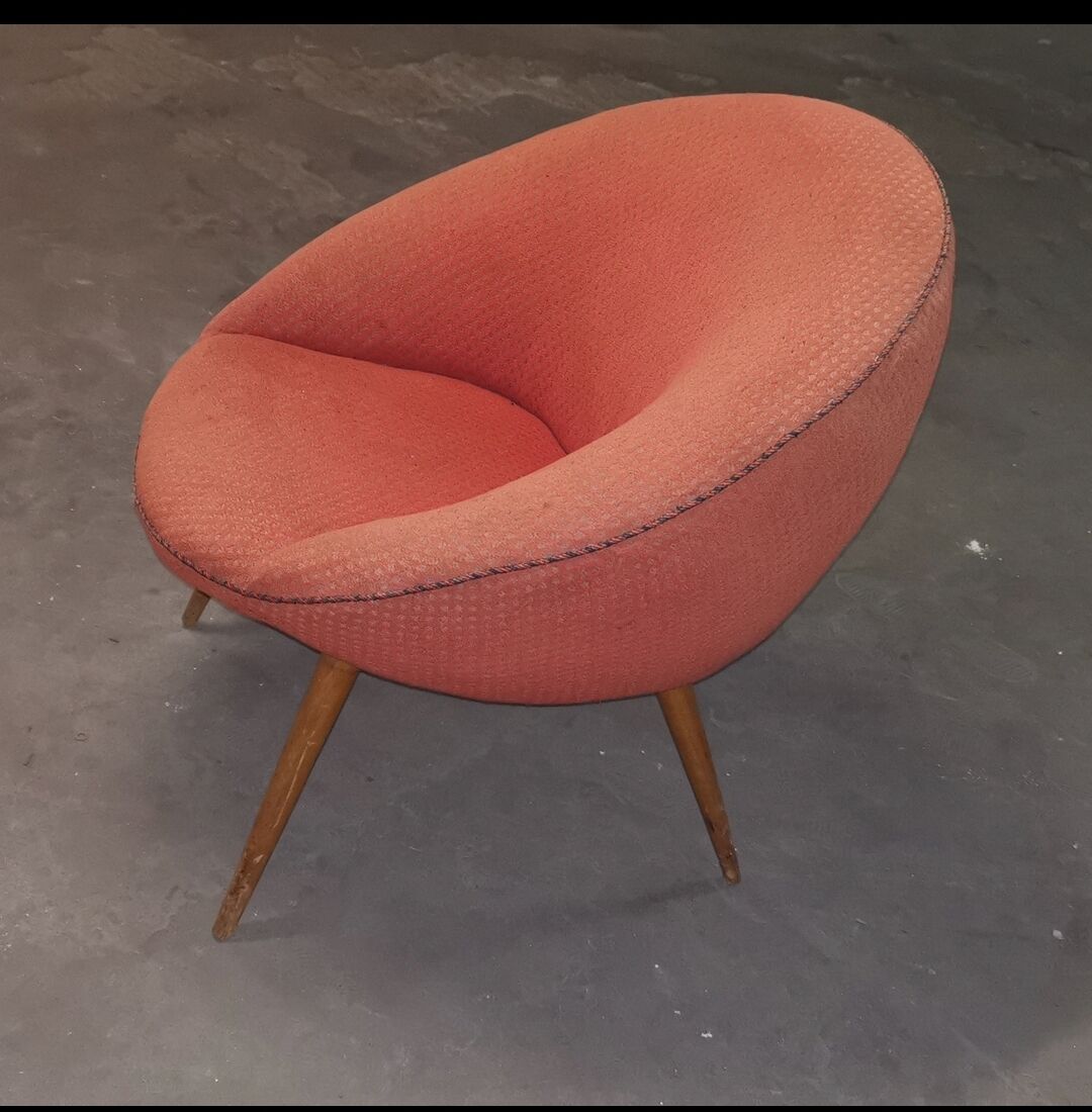 Fauteuil rond egg vintage années 50