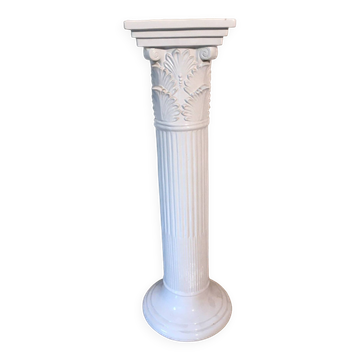 Corinthian column in white earthenware