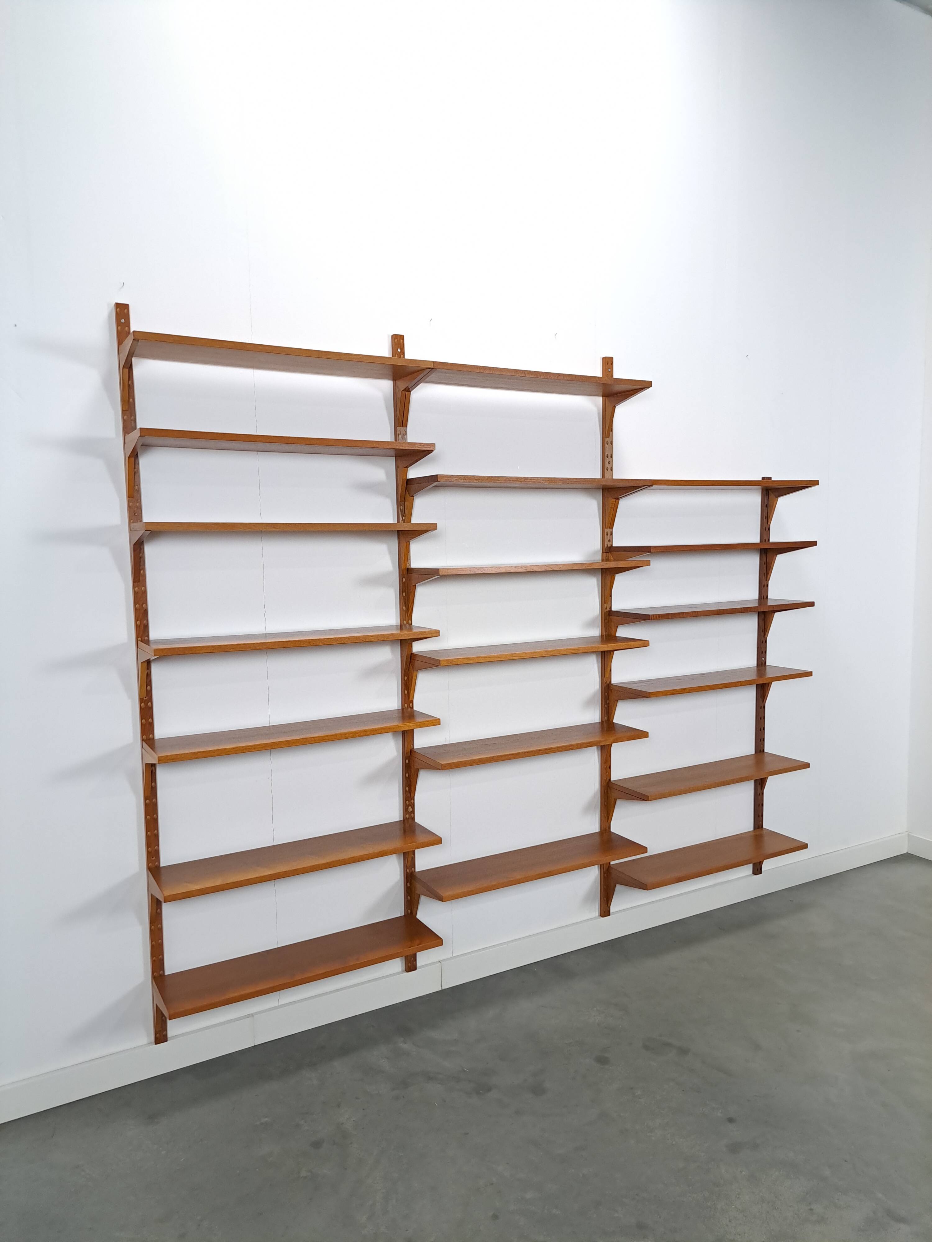 Deens Poul Cadovius Royal System modulair teak wandsysteem Cado