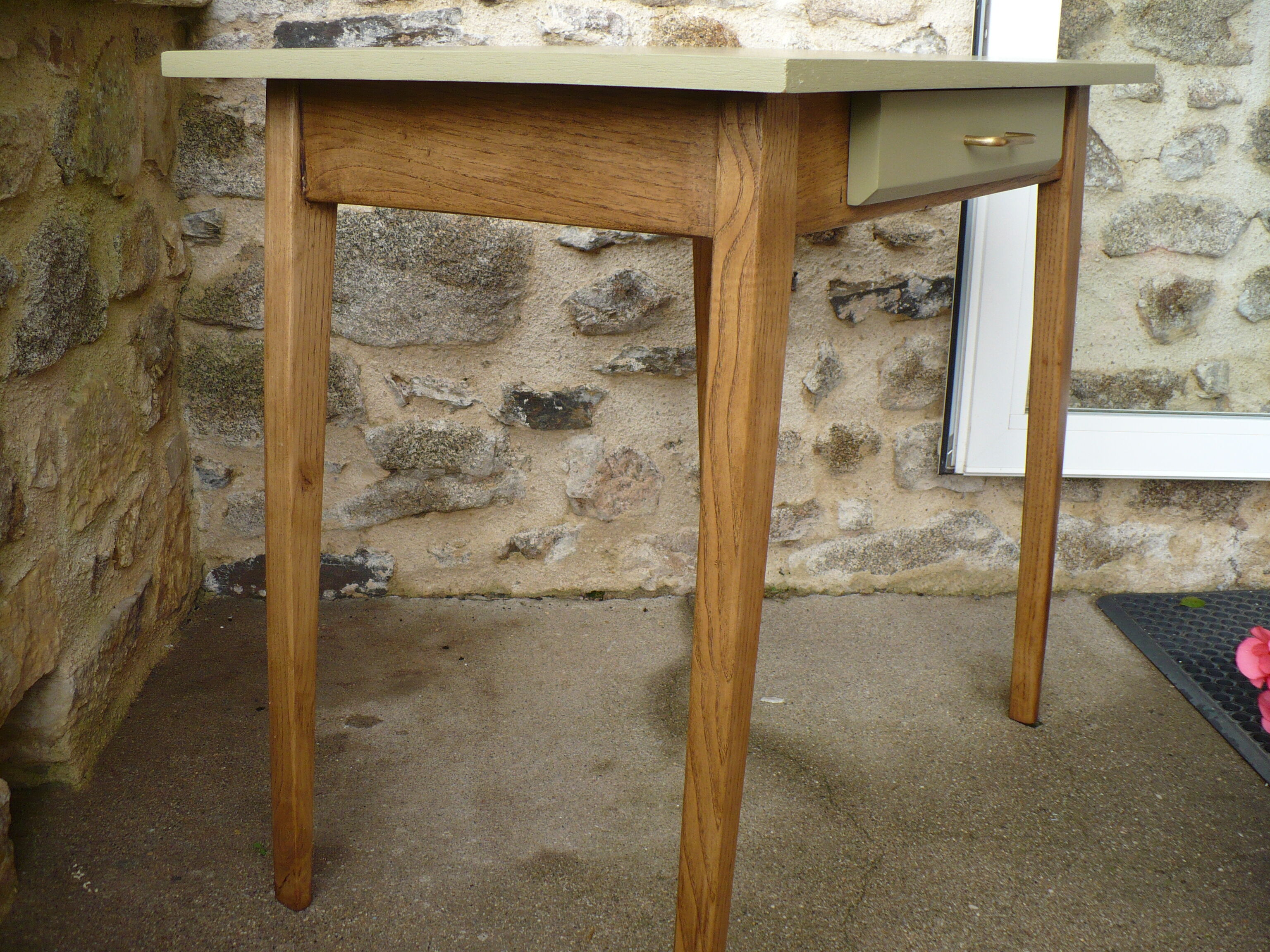 Table desk vintage