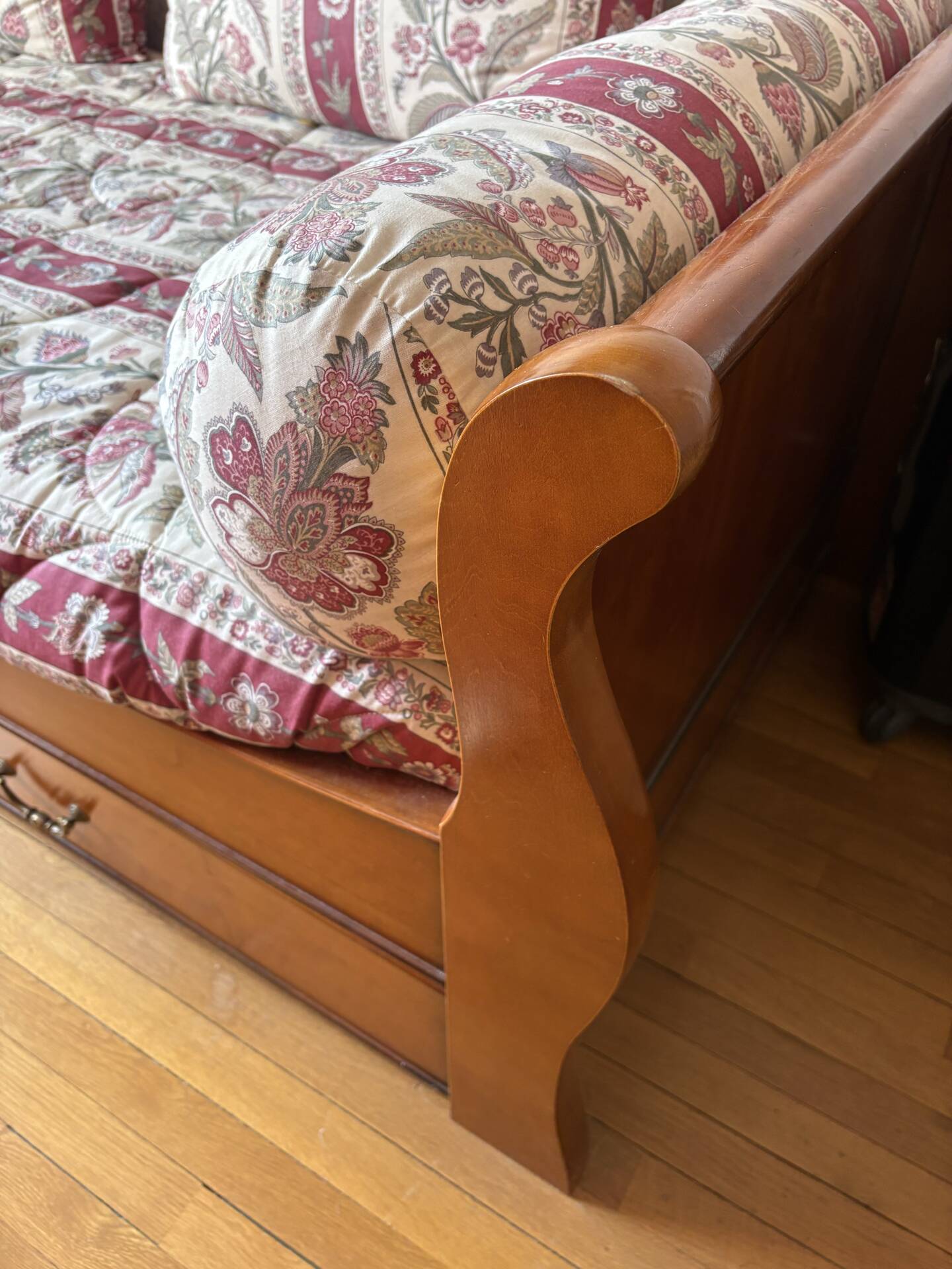 Loft bed + drawer bed