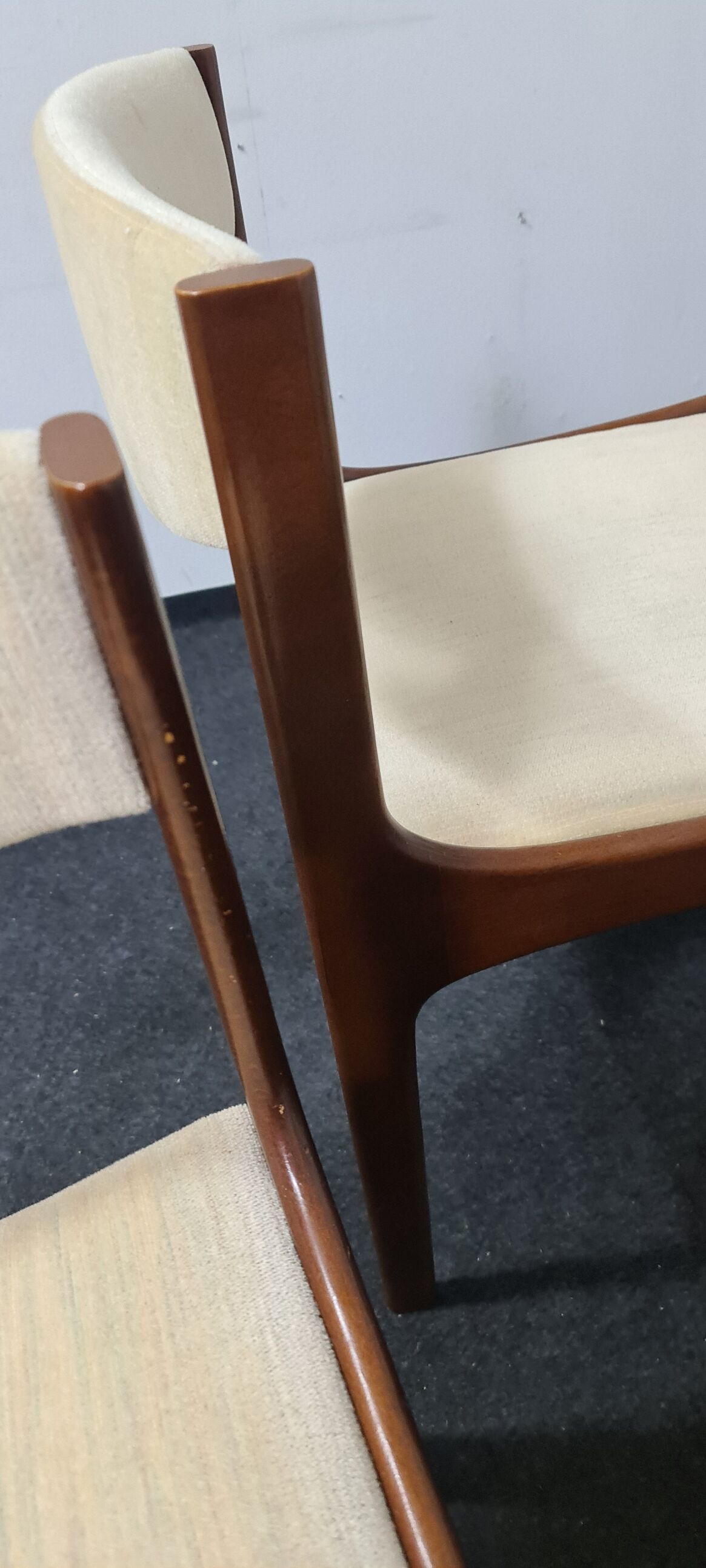 Vintage dining room table and chairs