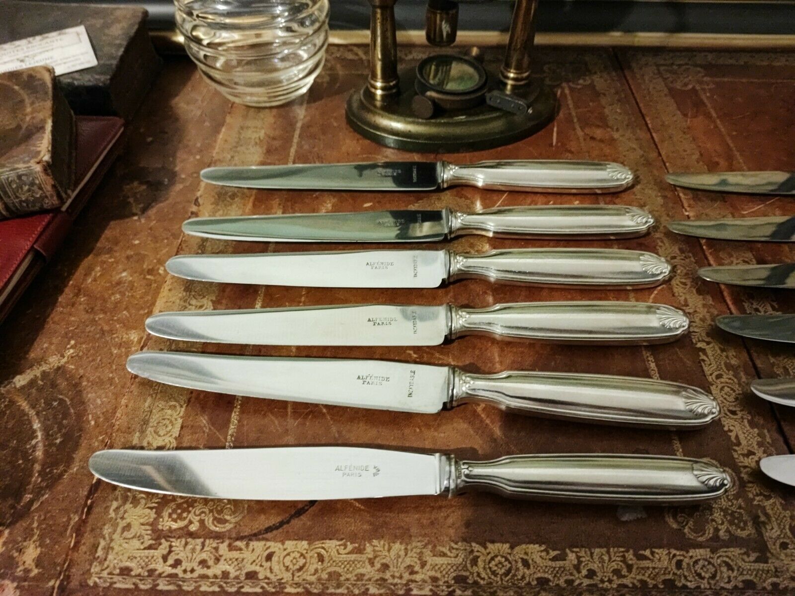 Set of 12 silver metal knives brand Alfénide with their case