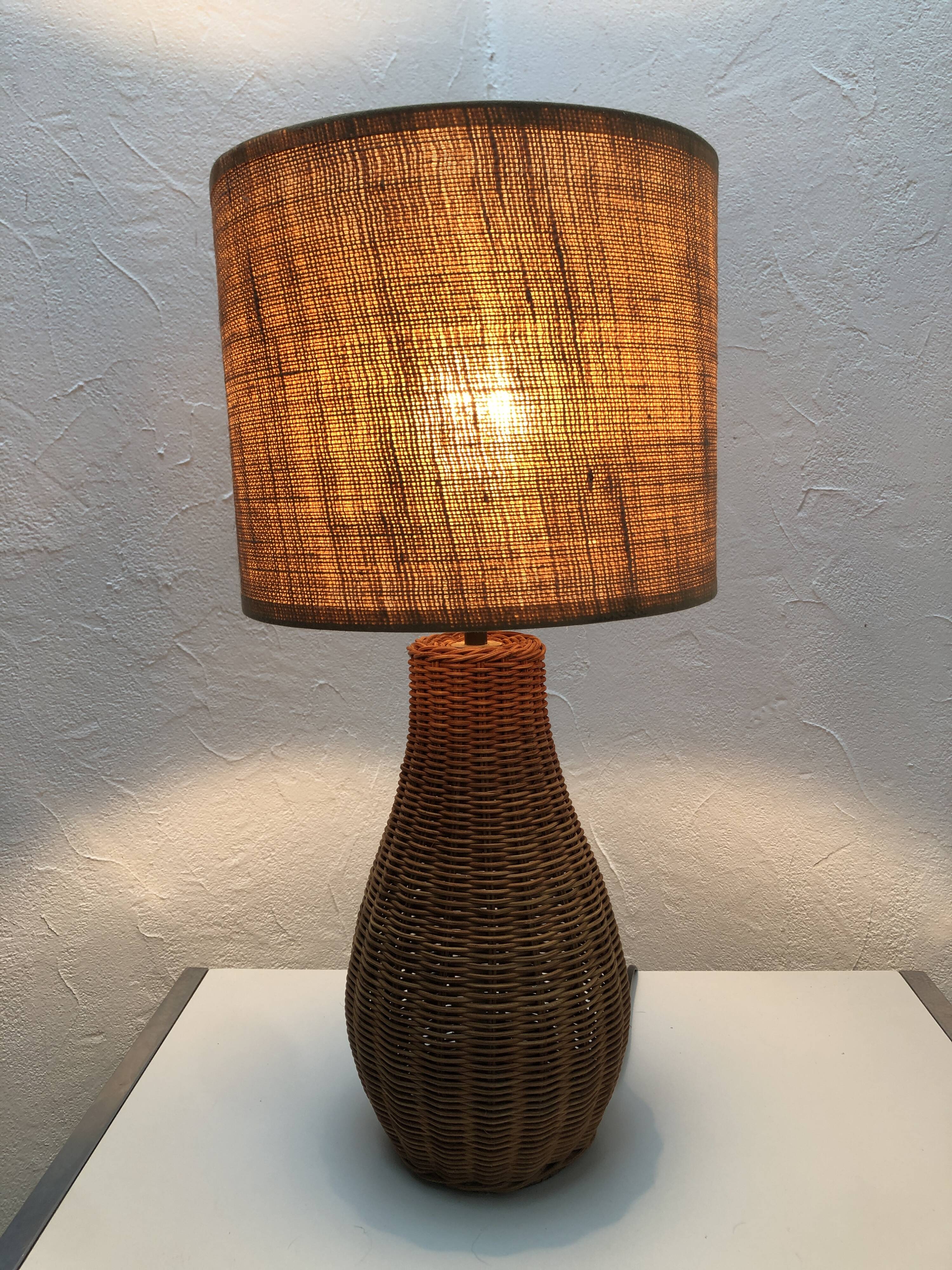 Rattan lamp and jute lampshade