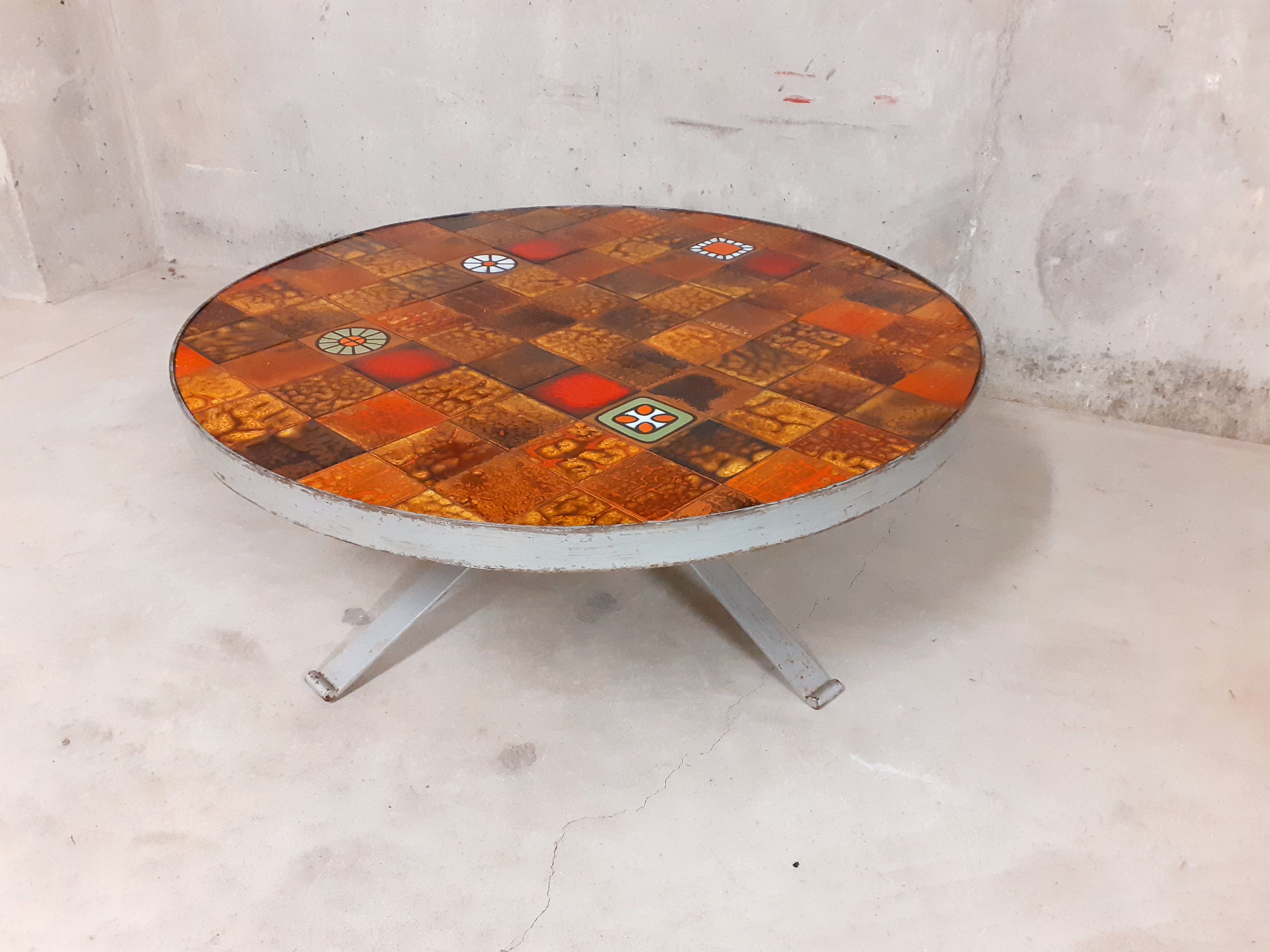 Vintage round coffee table roche-bobois in steel and ceramic 70s
