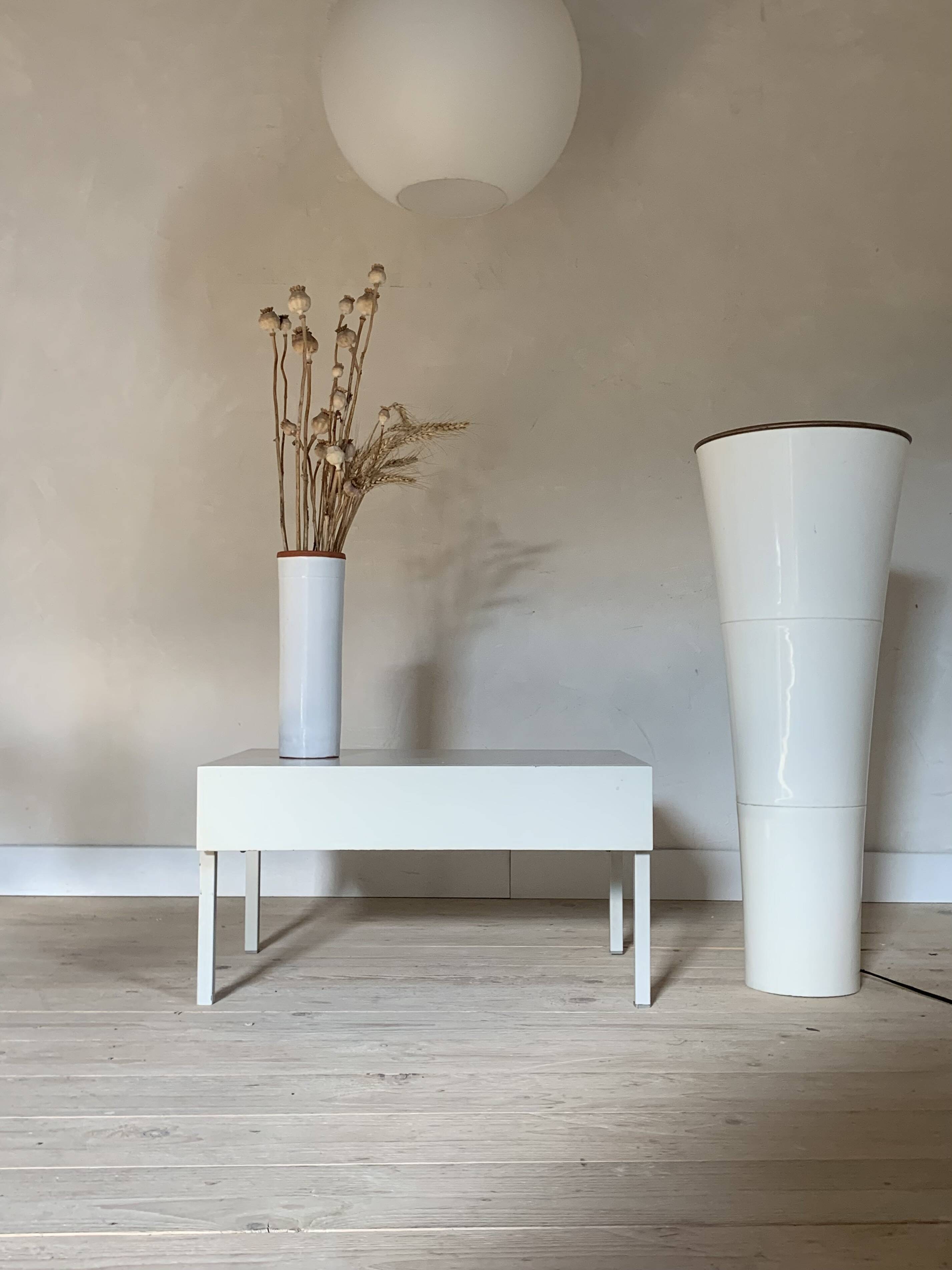 Table chevet bout de canapé vintage Interlubke